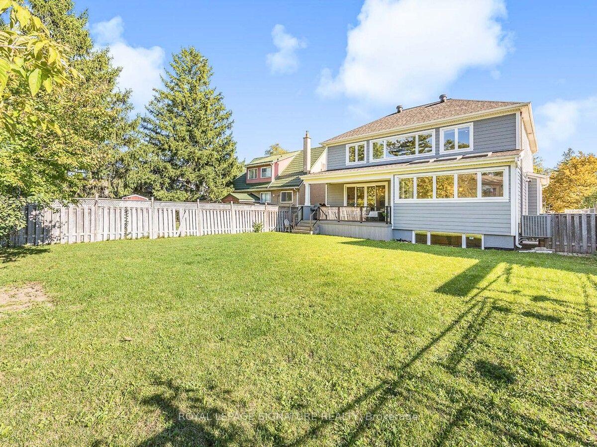 Photo 36 of 30 Broadleaf Road, North York, Banbury-Don Mills — HOMEH