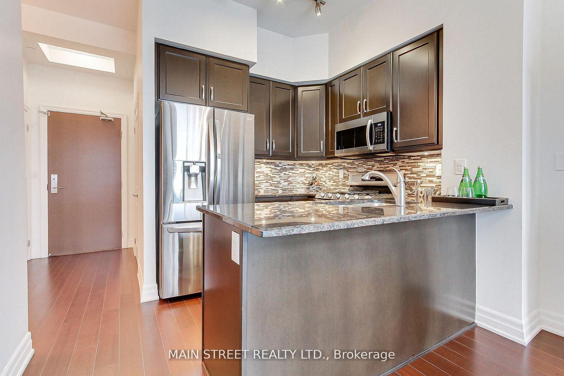 Photo 12 of Unit 619, 111 Civic Square Gate E, Aurora, Bayview Wellington — HOMEH