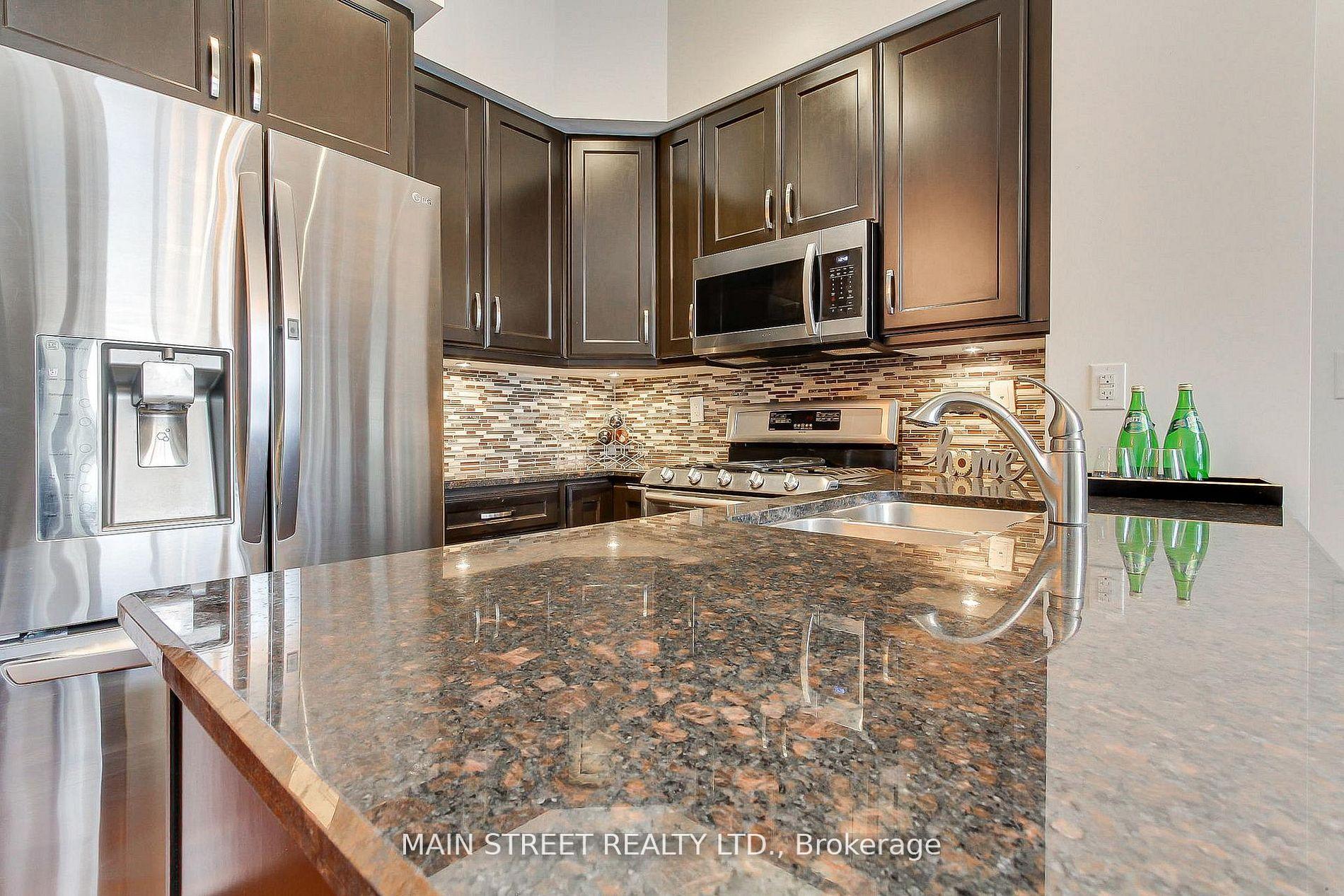 Photo 13 of Unit 619, 111 Civic Square Gate E, Aurora, Bayview Wellington — HOMEH