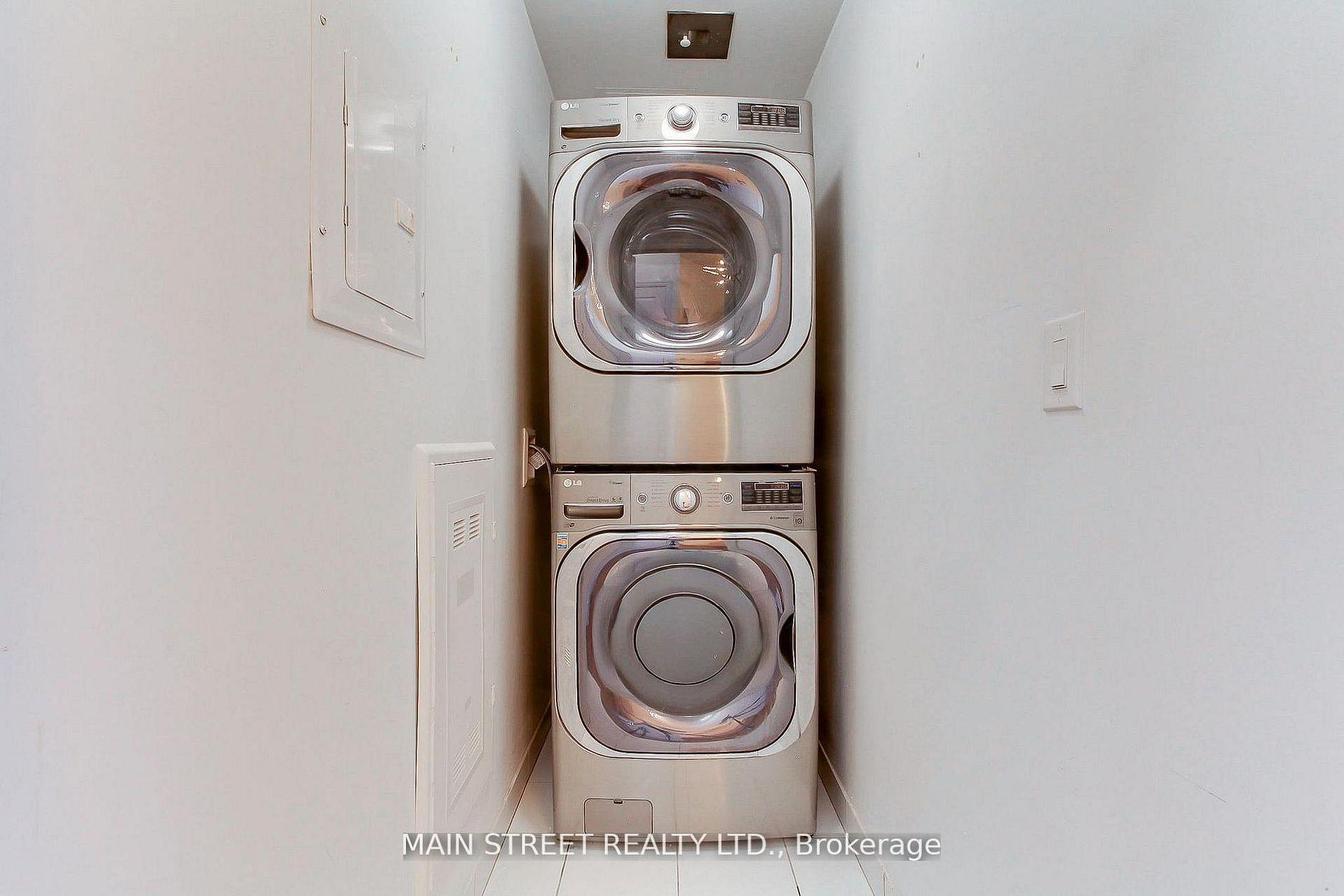 Photo 25 of Unit 619, 111 Civic Square Gate E, Aurora, Bayview Wellington — HOMEH