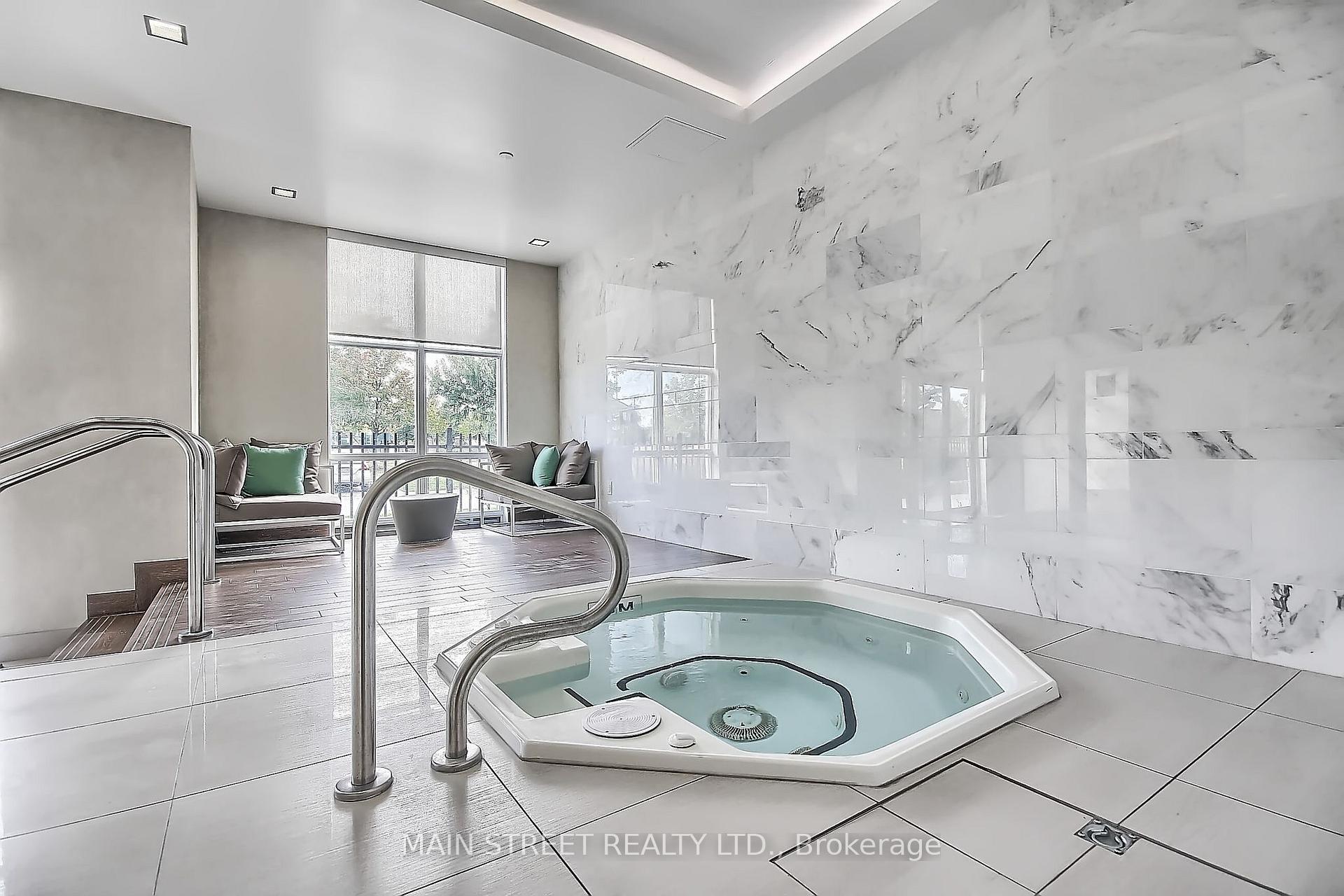 Photo 28 of Unit 619, 111 Civic Square Gate E, Aurora, Bayview Wellington — HOMEH