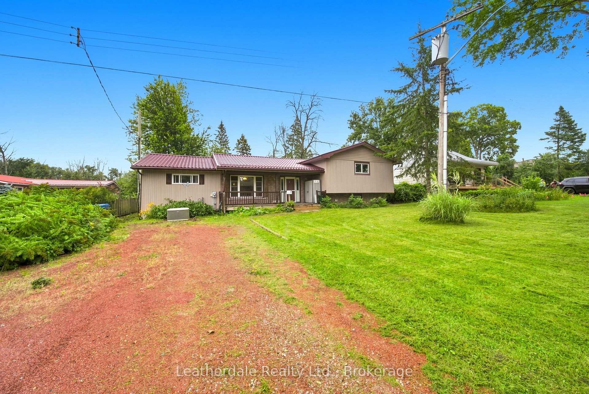 Photo 2 of 336 Forest Avenue N, Orillia — HOMEH