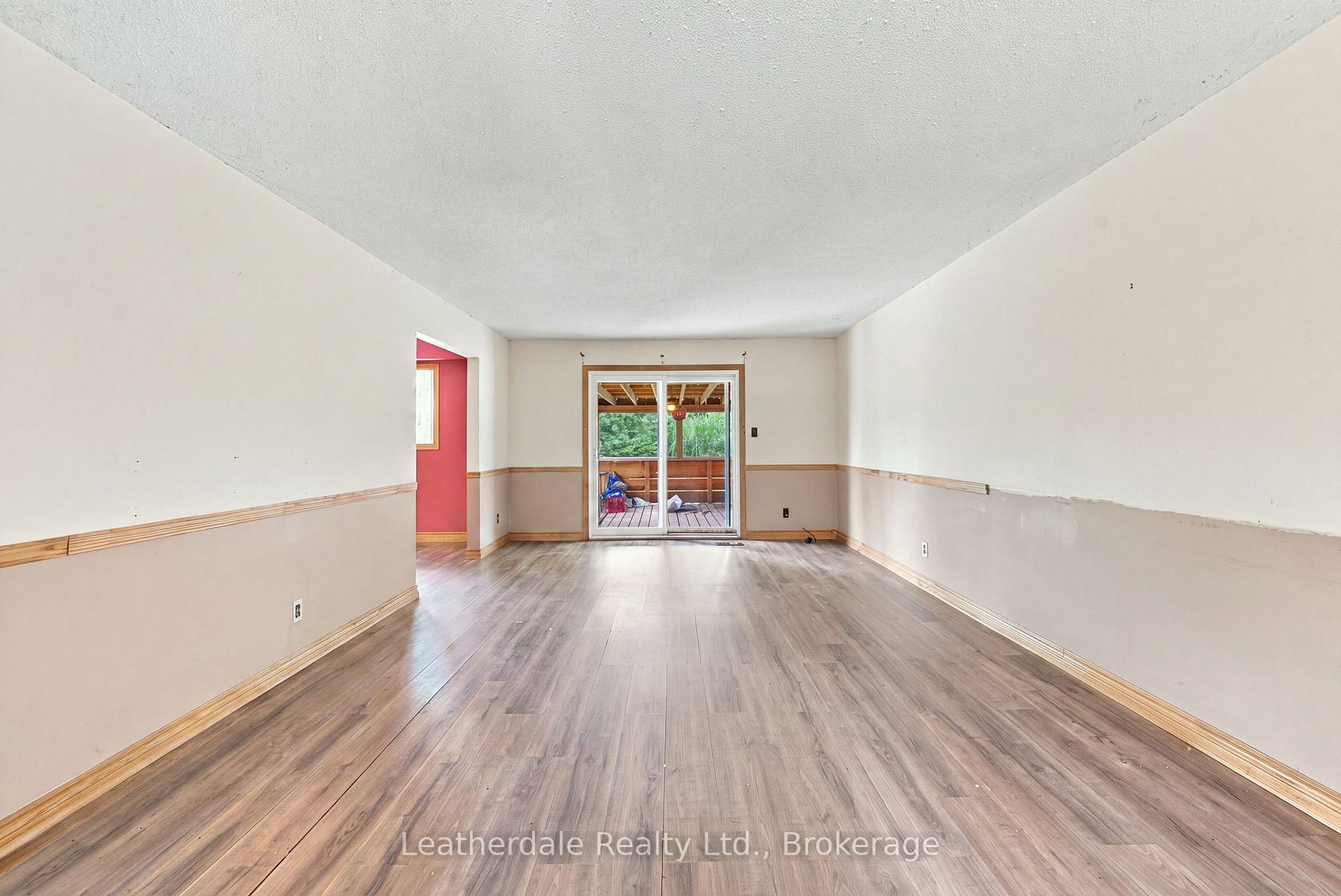Photo 3 of 336 Forest Avenue N, Orillia — HOMEH