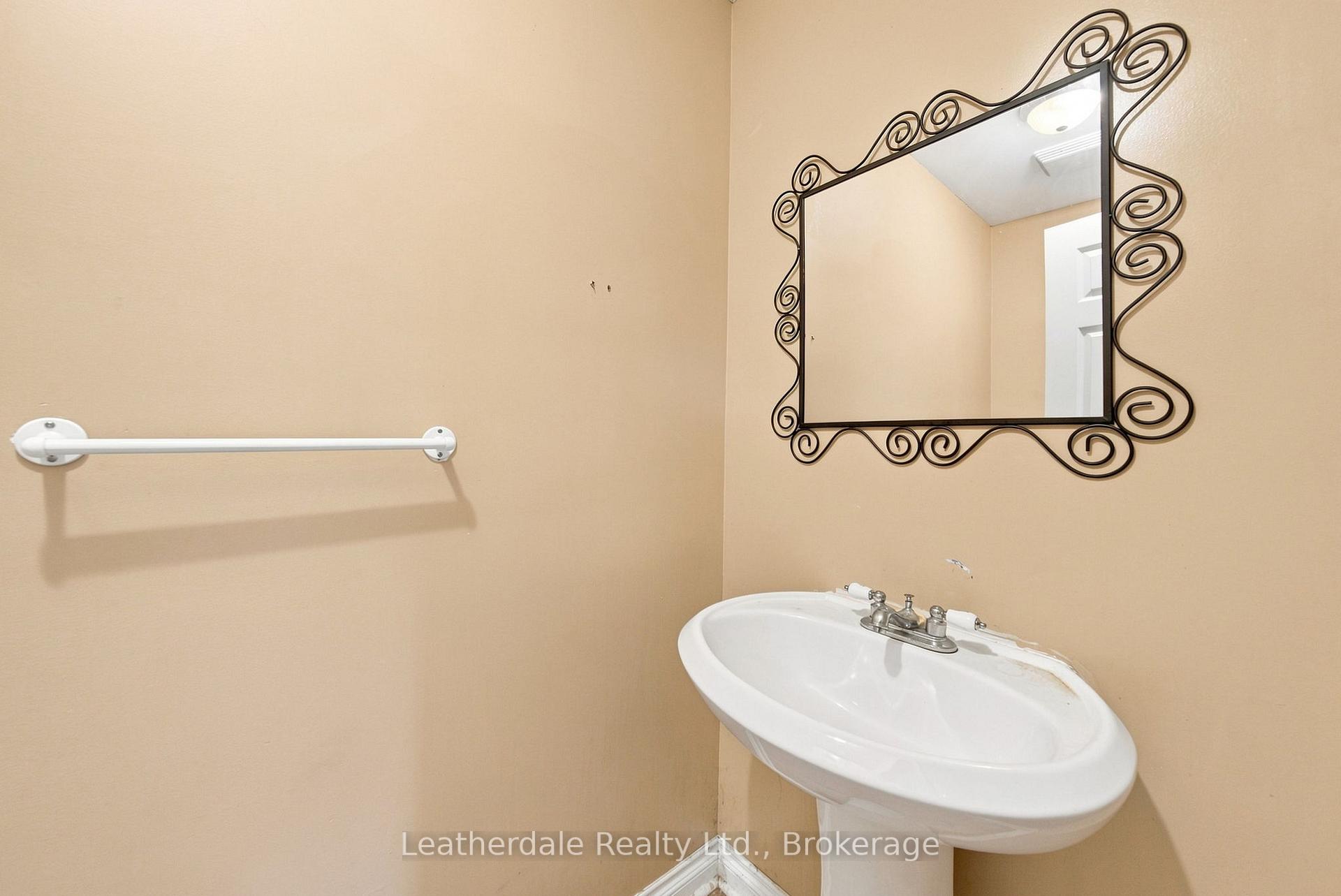 Photo 10 of 336 Forest Avenue N, Orillia — HOMEH