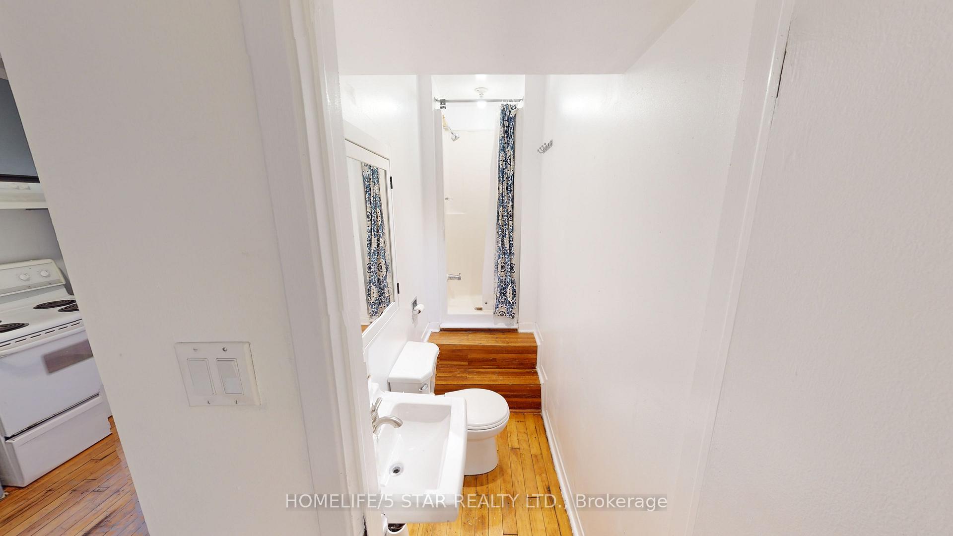 Photo 13 of Unit Apt 1, 285 Salem Avenue, Toronto, Dovercourt-Wallace Emerson-Junction — HOMEH