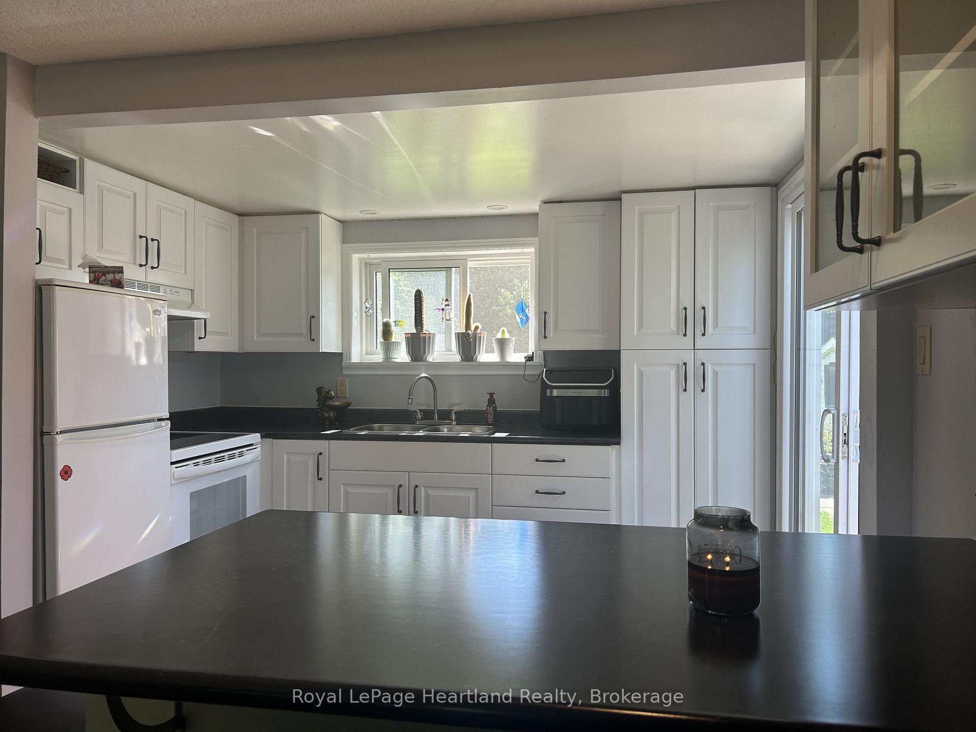 Photo 7 of 90 Mary Street, North Huron, Wingham — HOMEH