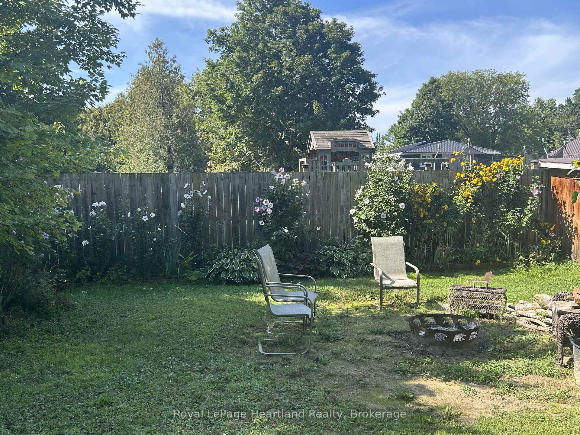 Photo 32 of 90 Mary Street, North Huron, Wingham — HOMEH
