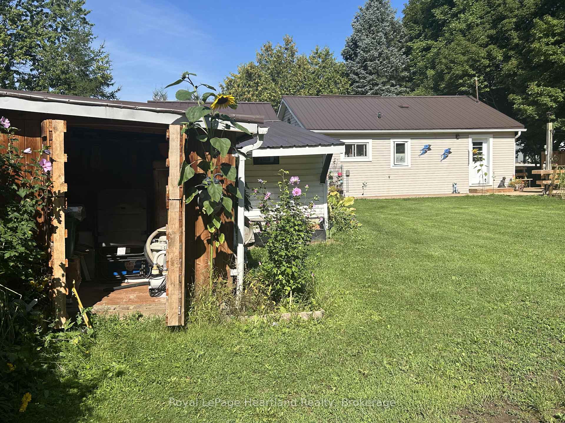 Photo 39 of 90 Mary Street, North Huron, Wingham — HOMEH