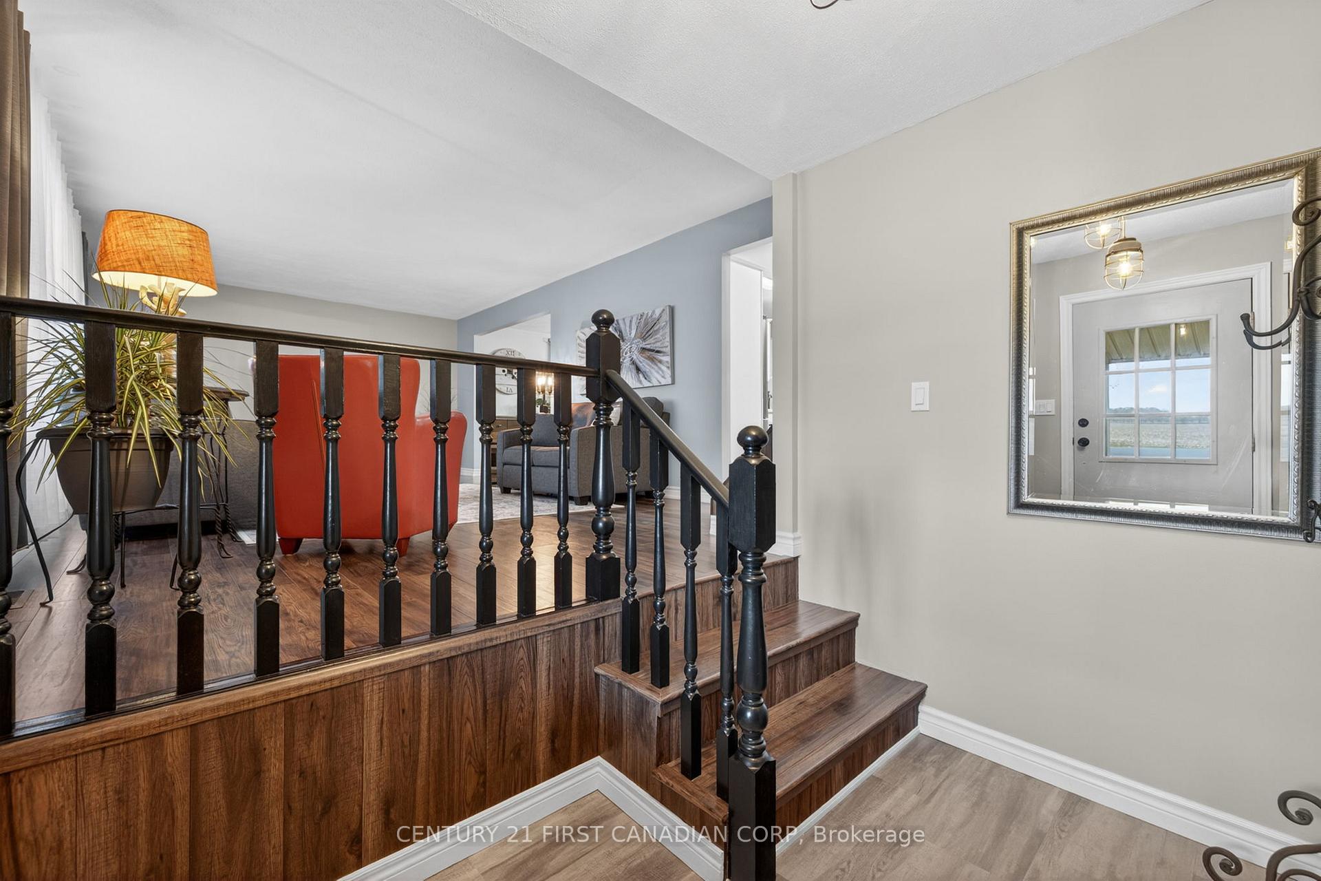 Photo 5 of 8889 Hacienda Road, Malahide, Rural Malahide — HOMEH