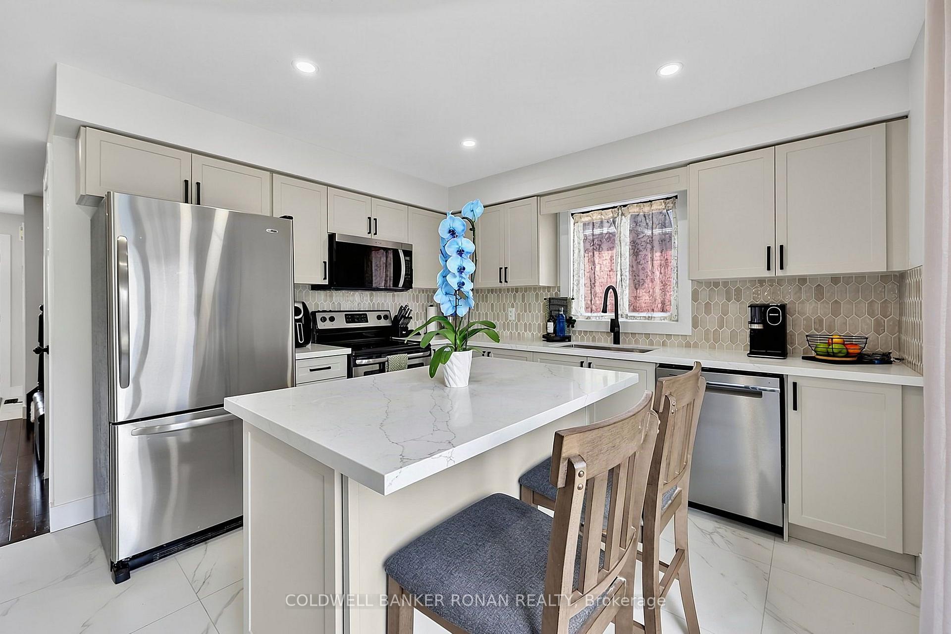 Photo 9 of 99 Ruffet Drive, Barrie, Edgehill Drive — HOMEH