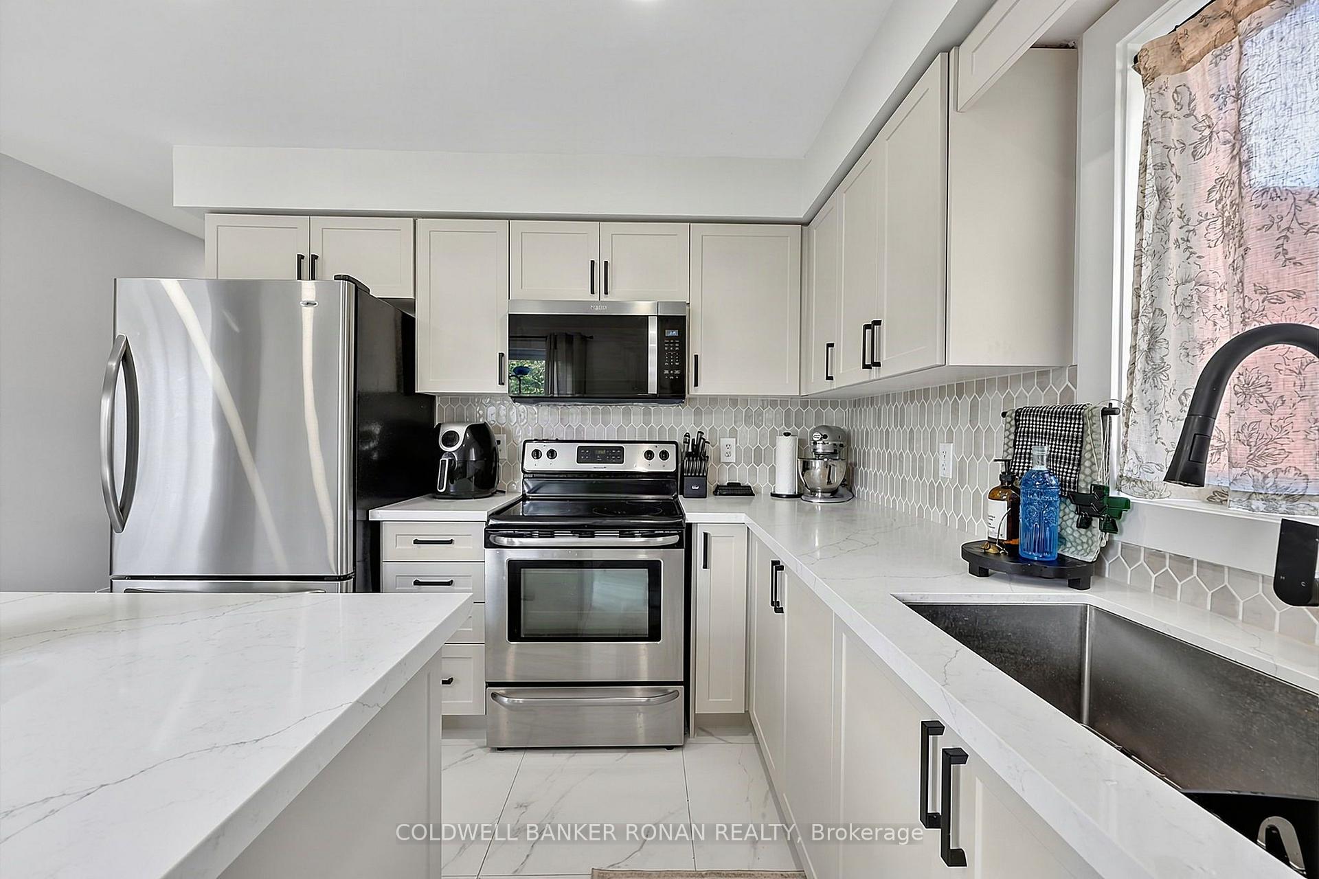 Photo 10 of 99 Ruffet Drive, Barrie, Edgehill Drive — HOMEH