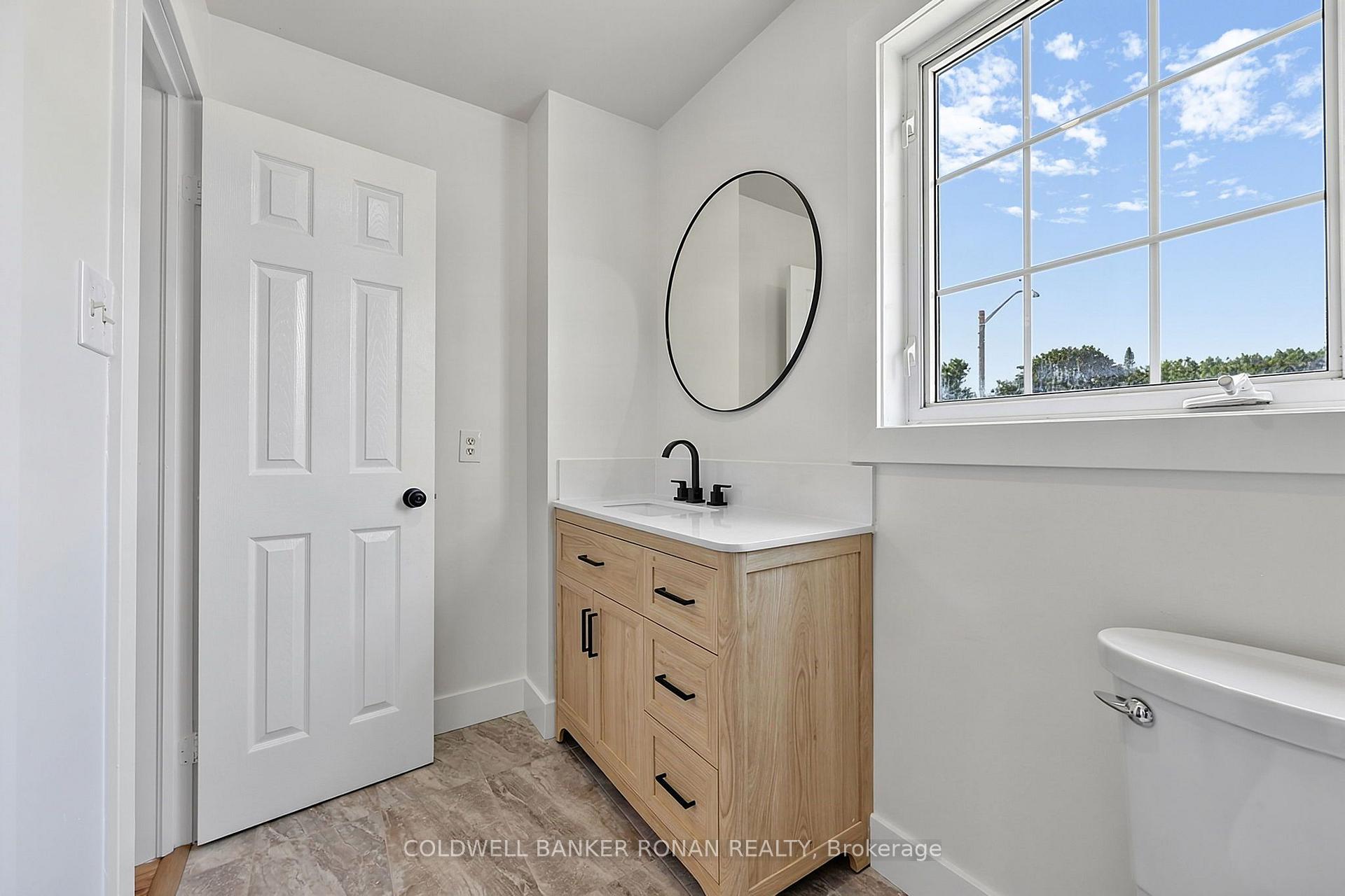 Photo 21 of 99 Ruffet Drive, Barrie, Edgehill Drive — HOMEH