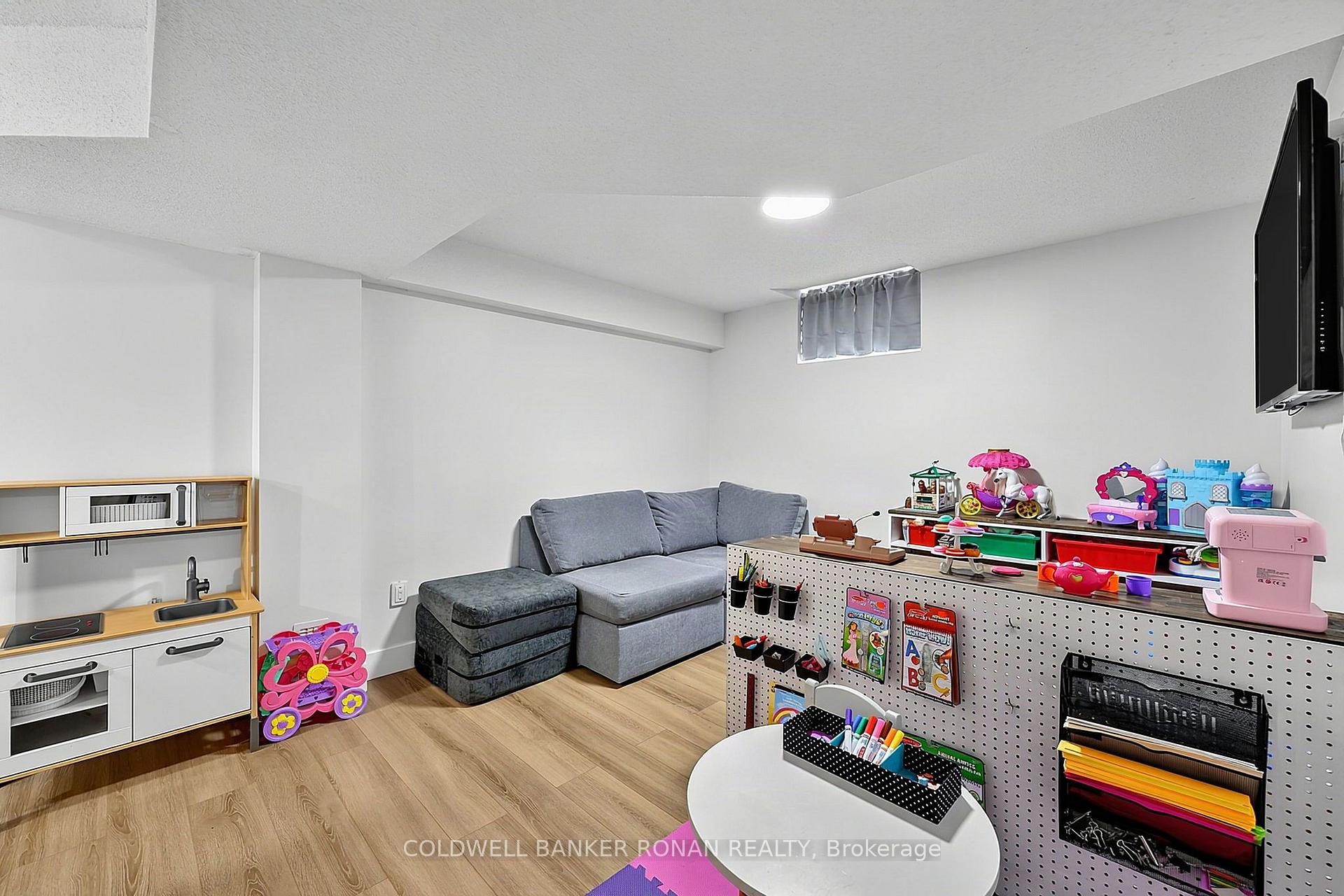 Photo 35 of 99 Ruffet Drive, Barrie, Edgehill Drive — HOMEH