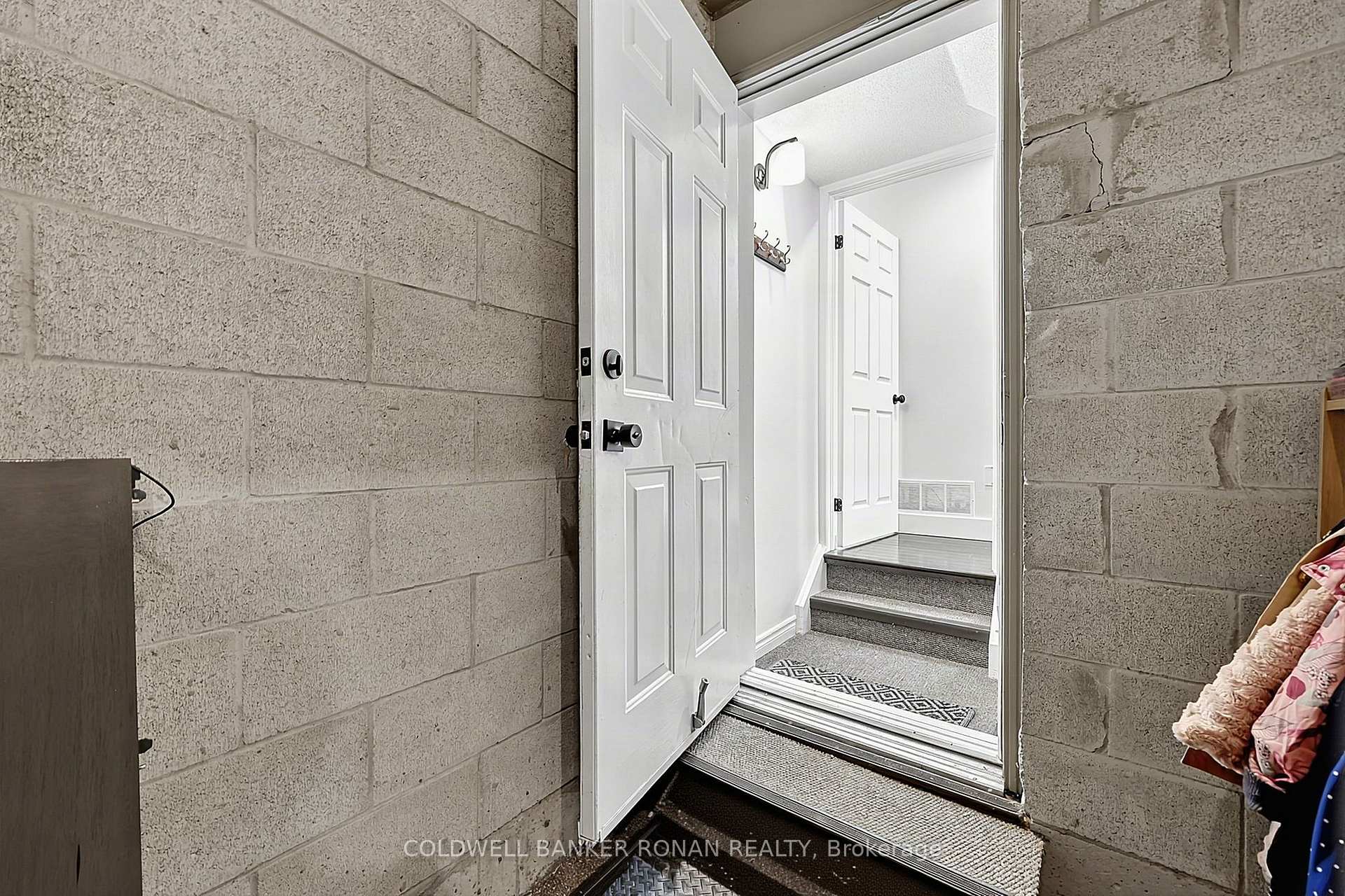 Photo 41 of 99 Ruffet Drive, Barrie, Edgehill Drive — HOMEH