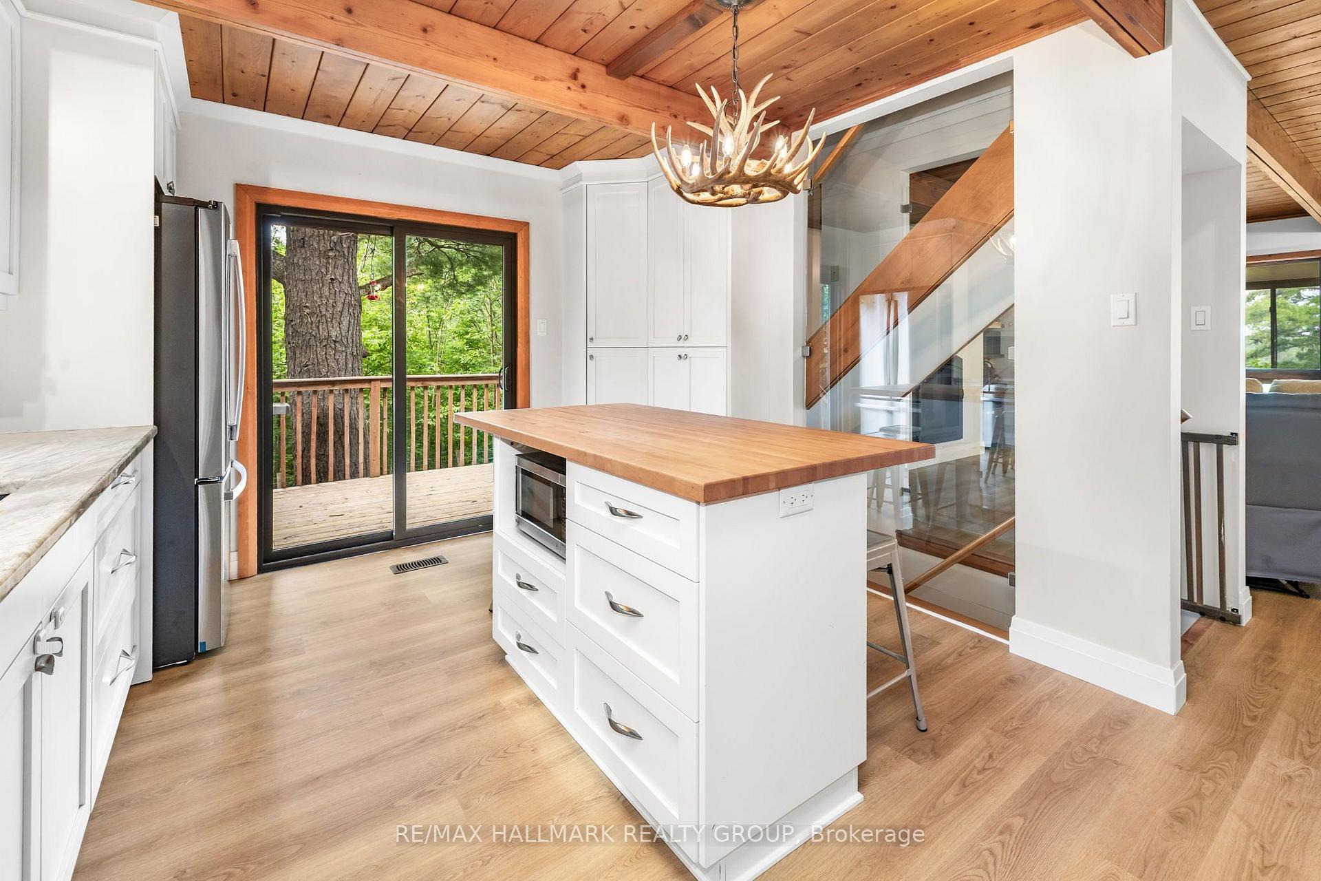 Photo 8 of 117 Birch Bay Lane, Tay Valley, Bathurst/Burgess & Sherbrooke (Bathurst) Twp — HOMEH