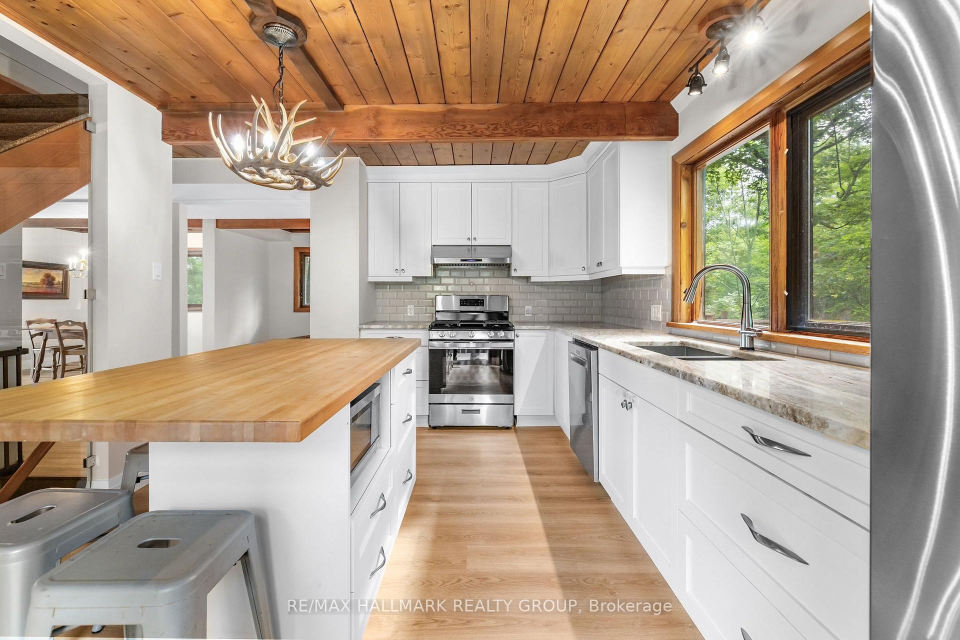 Photo 10 of 117 Birch Bay Lane, Tay Valley, Bathurst/Burgess & Sherbrooke (Bathurst) Twp — HOMEH