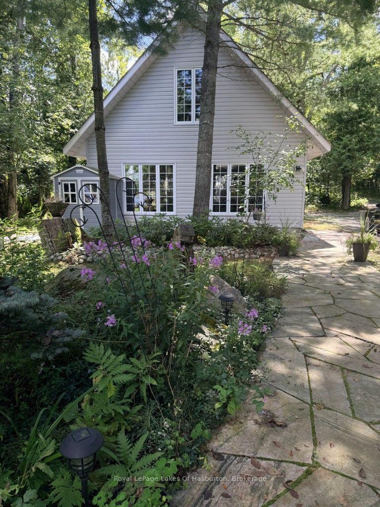 Photo 4 of 1049 Ninatigo Lane, Algonquin Highlands, Stanhope — HOMEH
