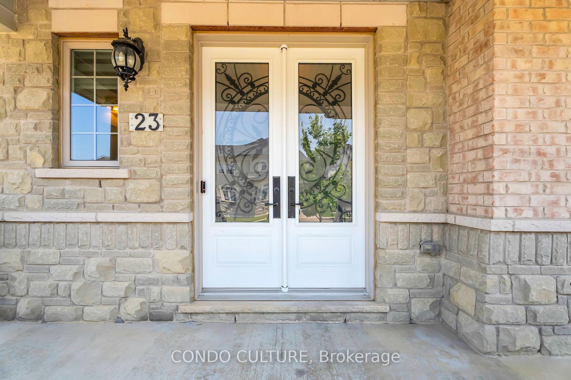 Photo 5 of 23 Martin Byrne Drive, Brampton, Toronto Gore Rural Estate — HOMEH