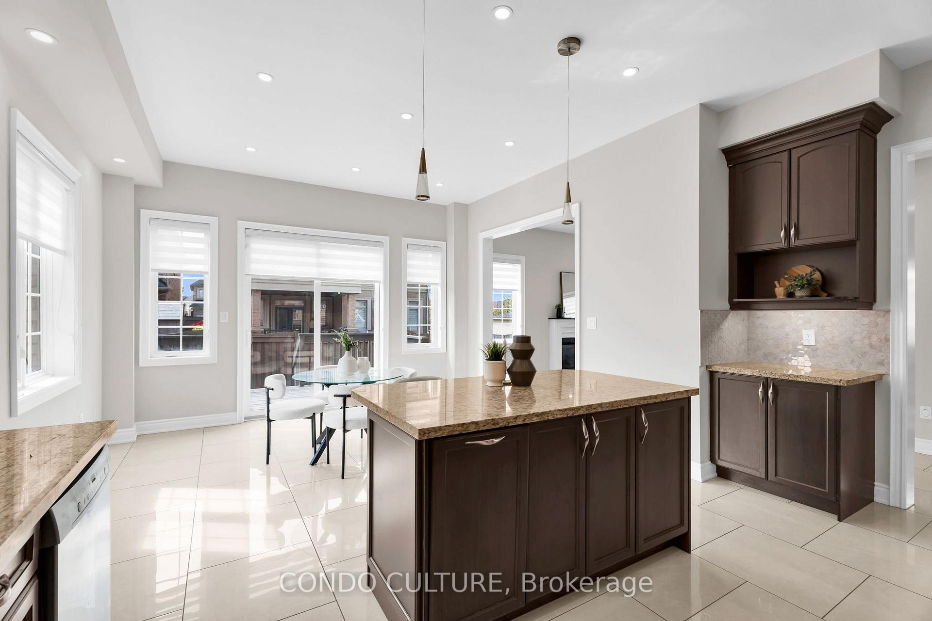 Photo 15 of 23 Martin Byrne Drive, Brampton, Toronto Gore Rural Estate — HOMEH