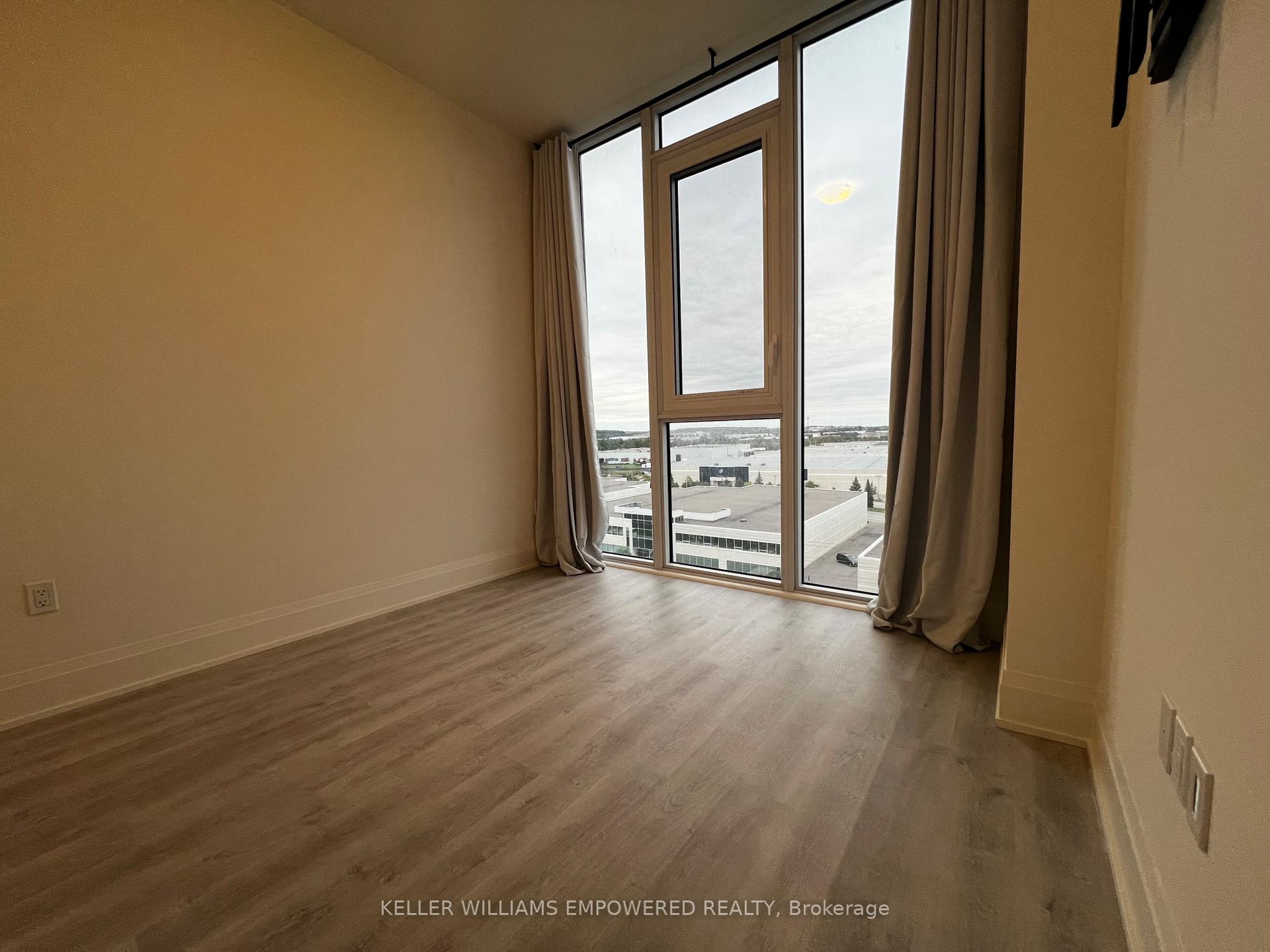 Photo 5 of Unit 701, 9000 Jane Street, Vaughan, Concord — HOMEH
