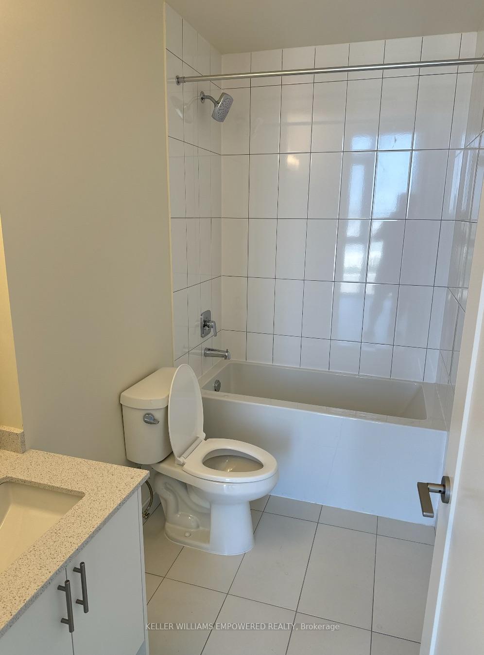 Photo 7 of Unit 701, 9000 Jane Street, Vaughan, Concord — HOMEH