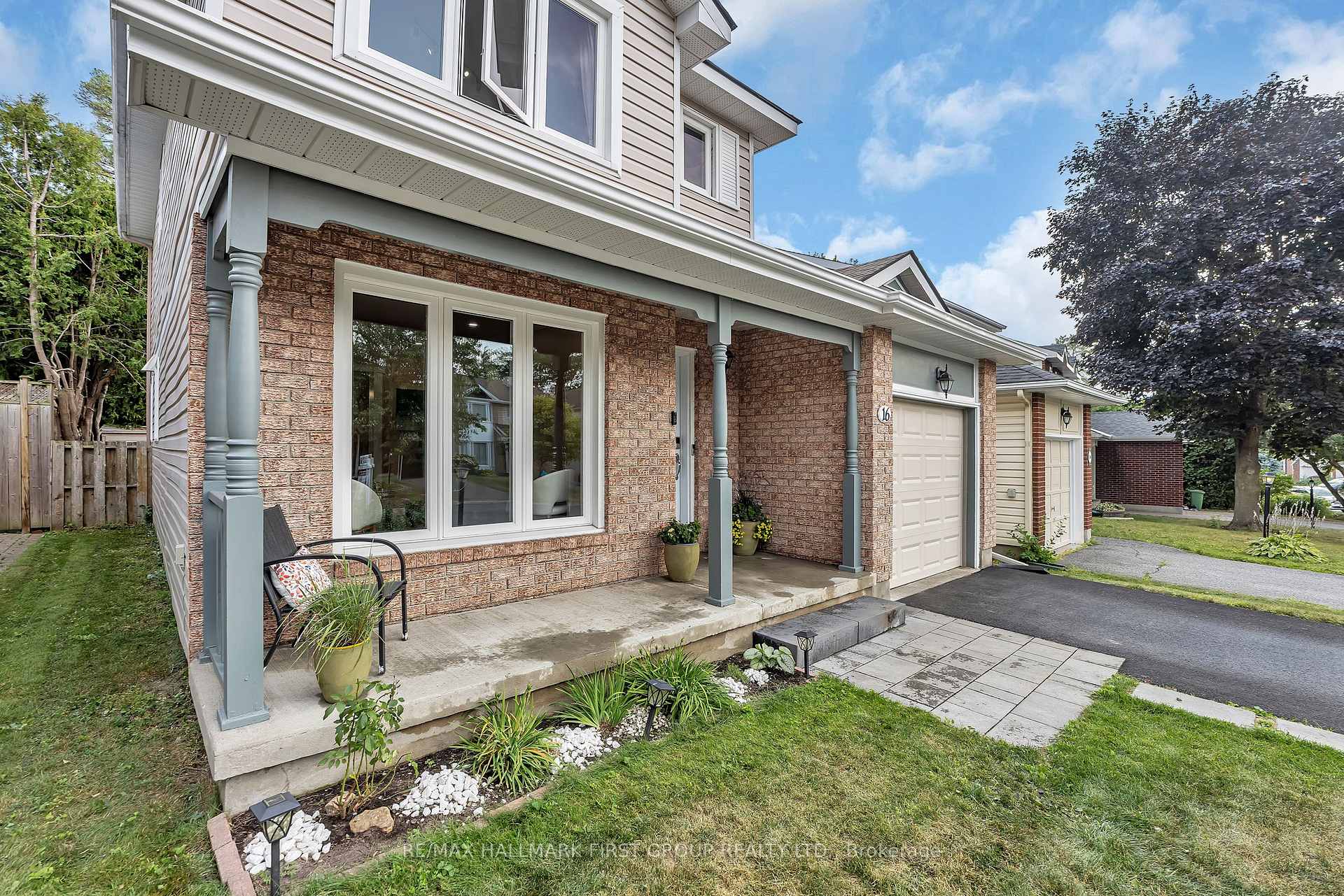 Photo 4 of 16 Hawley Crescent, Ottawa, Kanata - Bridlewood — HOMEH