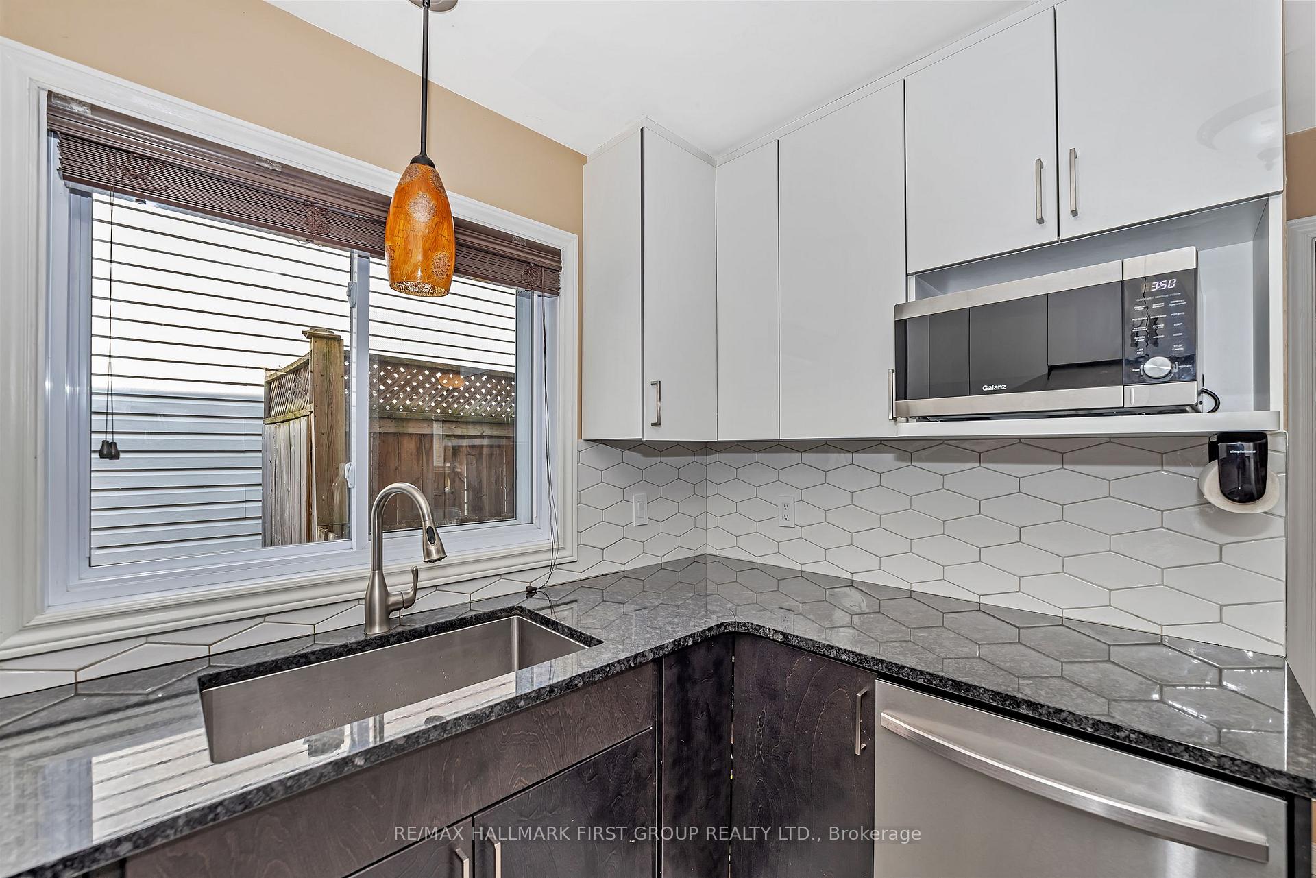 Photo 18 of 16 Hawley Crescent, Ottawa, Kanata - Bridlewood — HOMEH