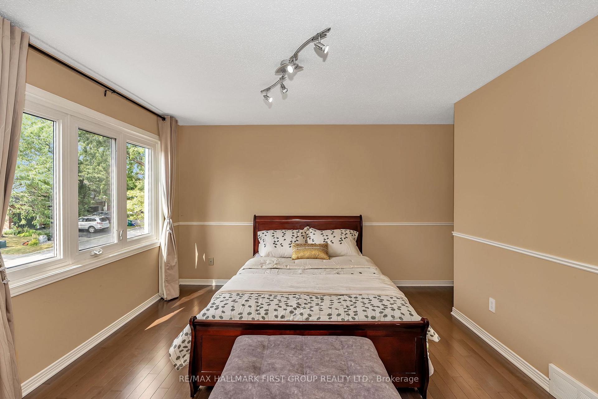 Photo 24 of 16 Hawley Crescent, Ottawa, Kanata - Bridlewood — HOMEH
