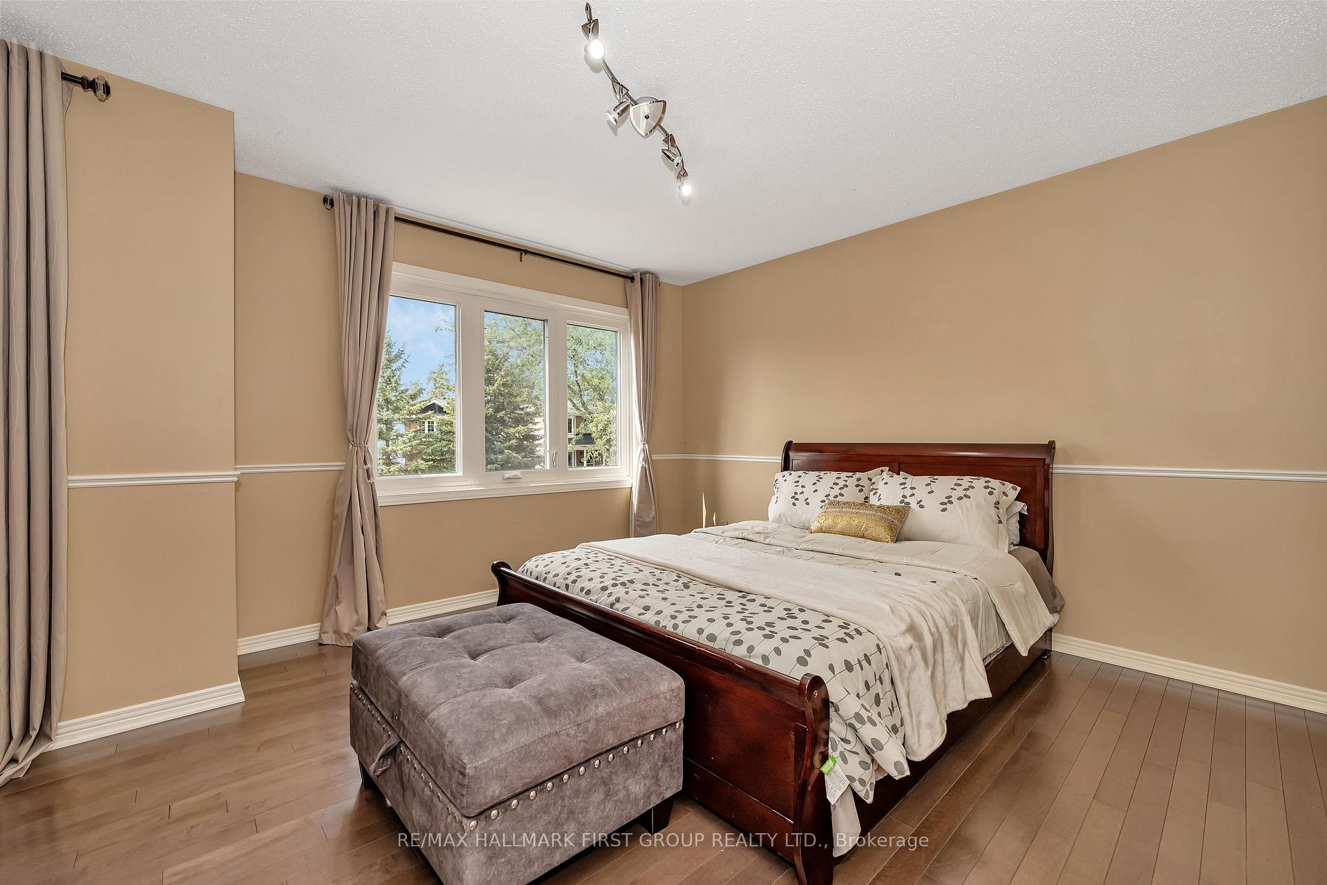 Photo 25 of 16 Hawley Crescent, Ottawa, Kanata - Bridlewood — HOMEH