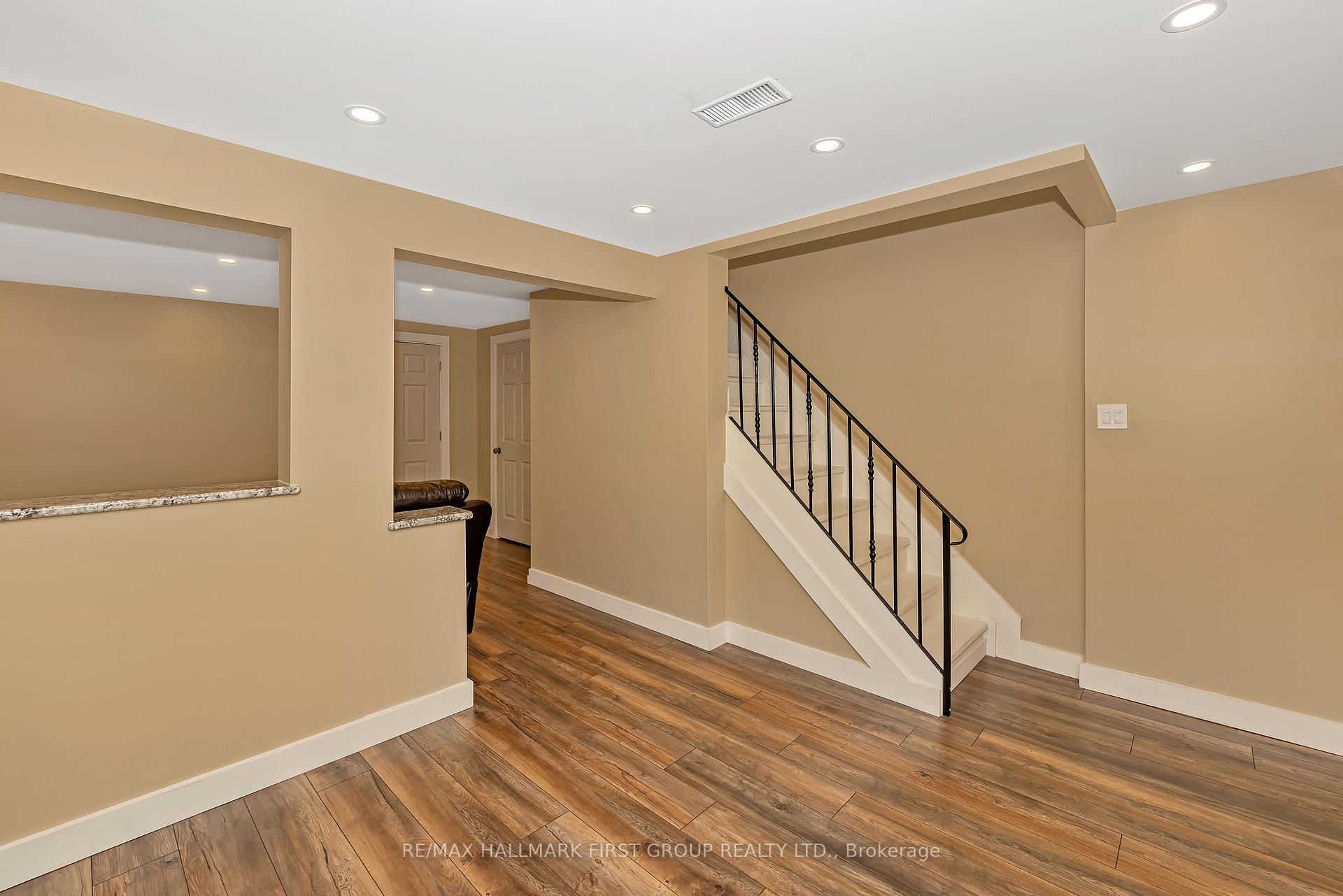 Photo 28 of 16 Hawley Crescent, Ottawa, Kanata - Bridlewood — HOMEH