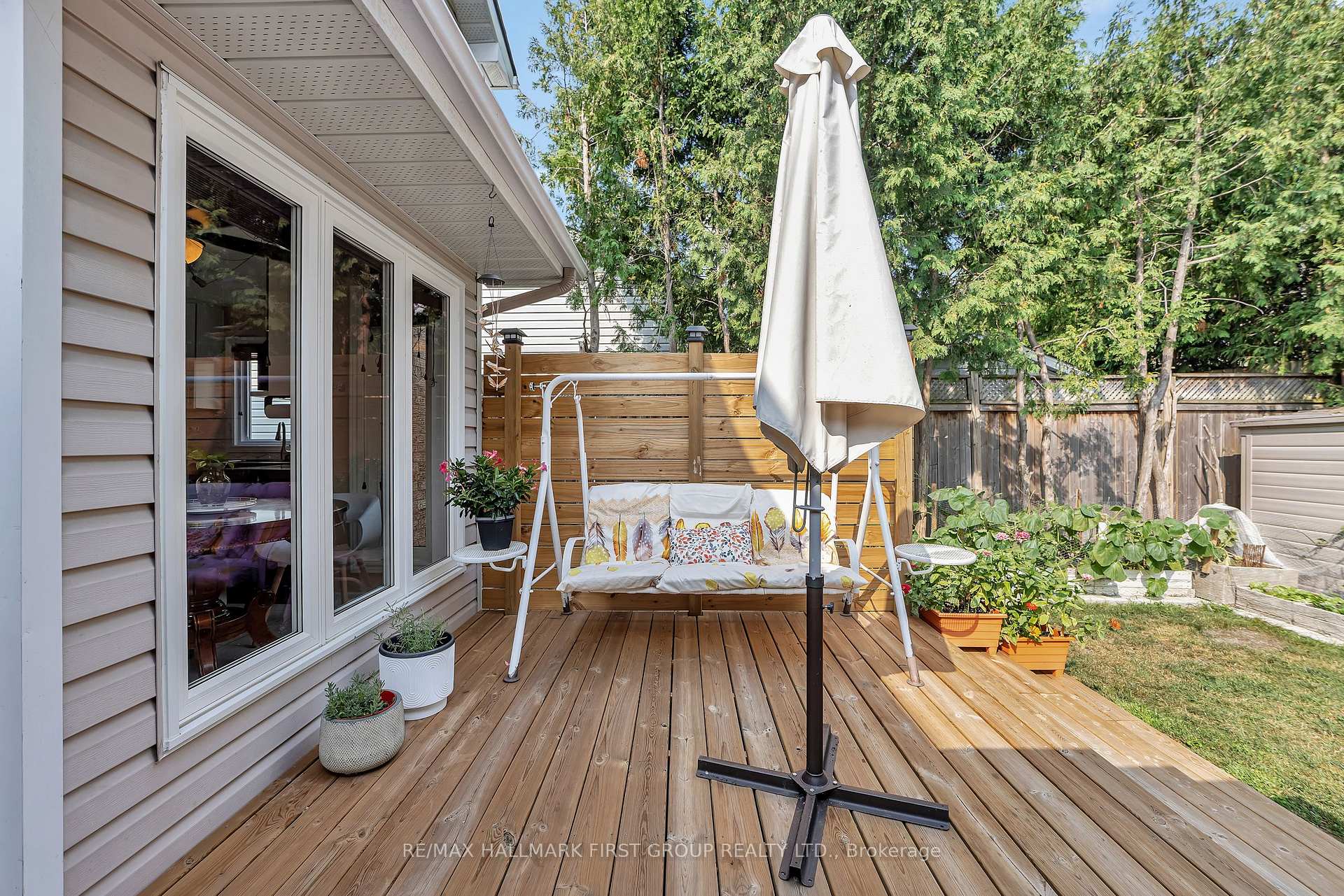 Photo 39 of 16 Hawley Crescent, Ottawa, Kanata - Bridlewood — HOMEH