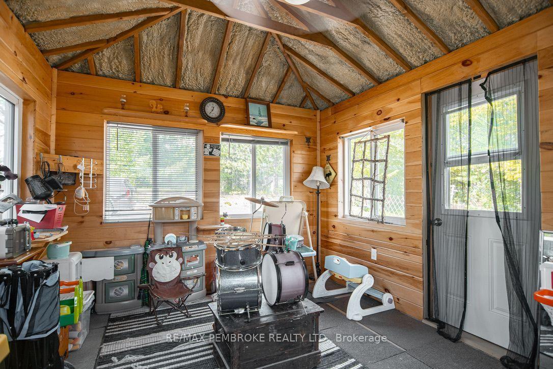Photo 8 of 2185 Petawawa Boulevard, Petawawa, Petawawa — HOMEH