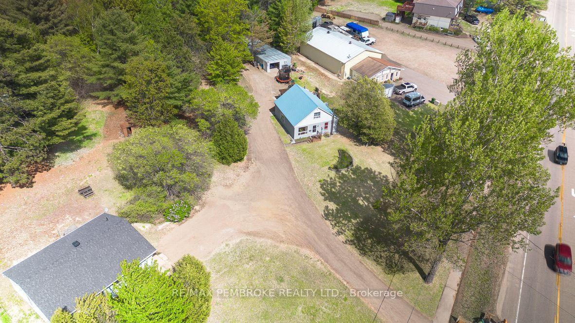 Photo 11 of 2185 Petawawa Boulevard, Petawawa, Petawawa — HOMEH