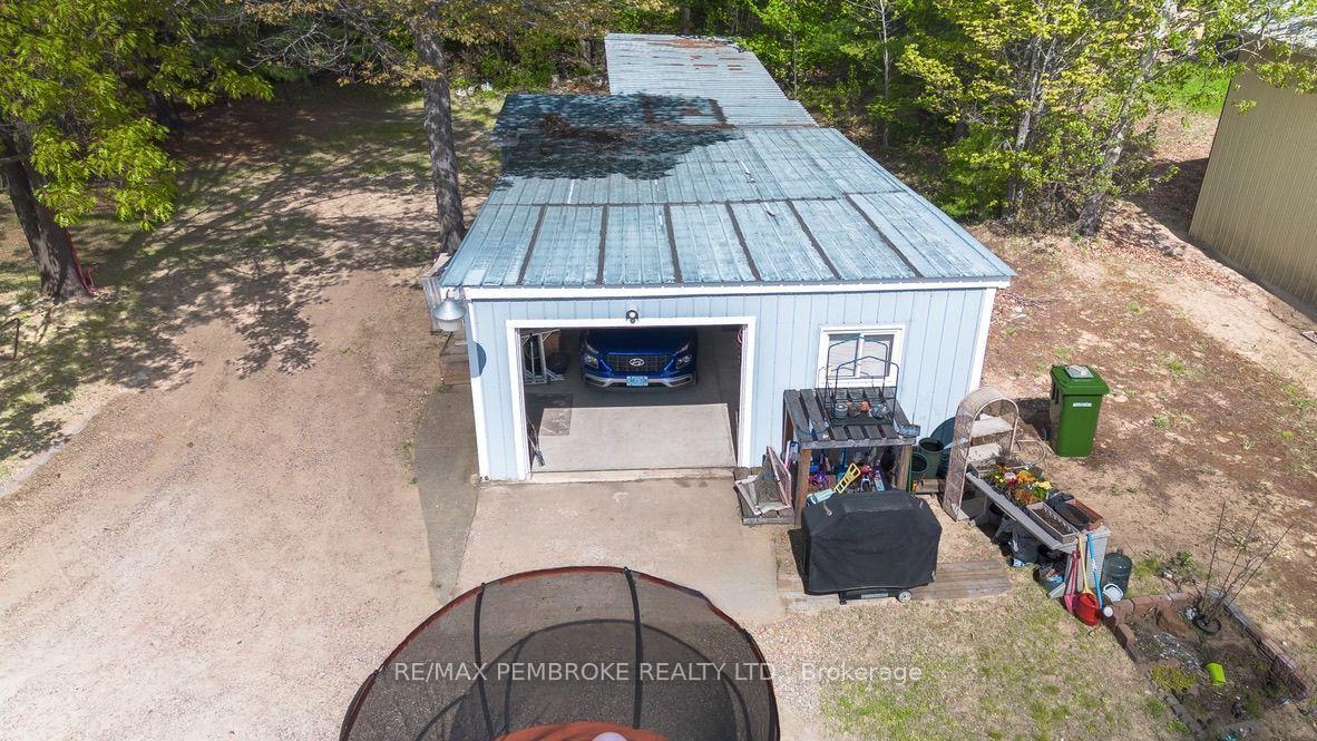 Photo 12 of 2185 Petawawa Boulevard, Petawawa, Petawawa — HOMEH
