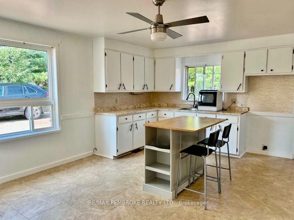 Photo 15 of 2185 Petawawa Boulevard, Petawawa, Petawawa — HOMEH