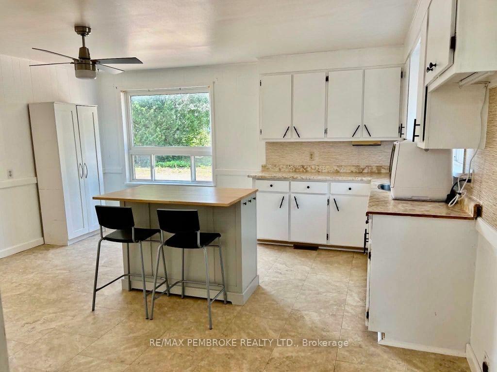 Photo 16 of 2185 Petawawa Boulevard, Petawawa, Petawawa — HOMEH