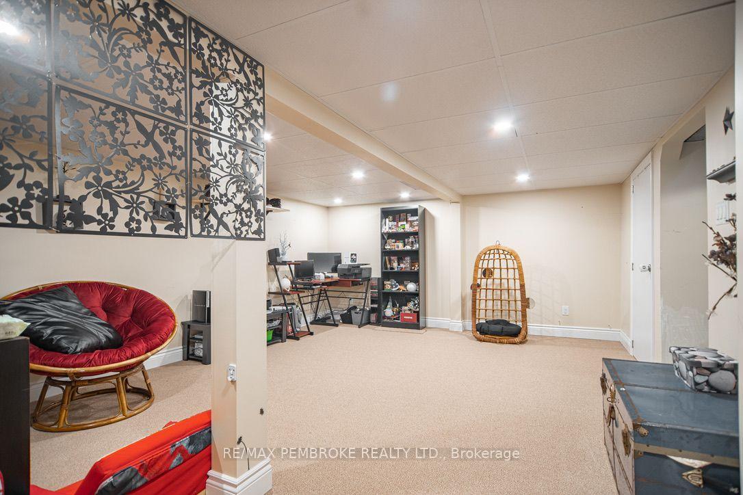 Photo 38 of 2185 Petawawa Boulevard, Petawawa, Petawawa — HOMEH