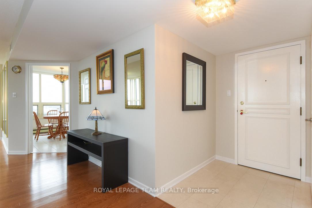 Photo 5 of Unit 2504, 1510 Riverside Drive, Ottawa, Riverview Park — HOMEH