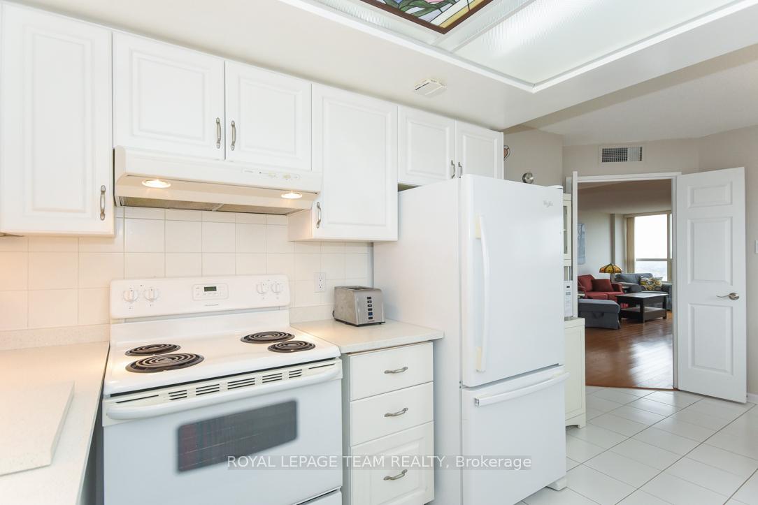 Photo 10 of Unit 2504, 1510 Riverside Drive, Ottawa, Riverview Park — HOMEH