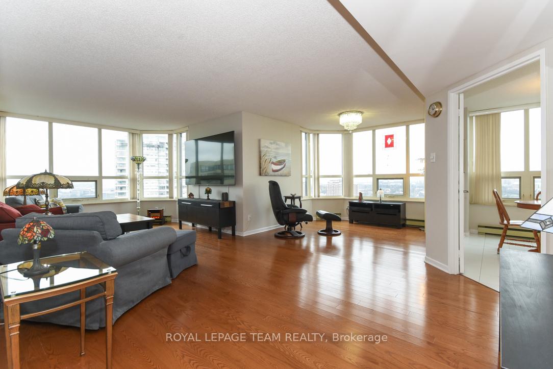 Photo 12 of Unit 2504, 1510 Riverside Drive, Ottawa, Riverview Park — HOMEH
