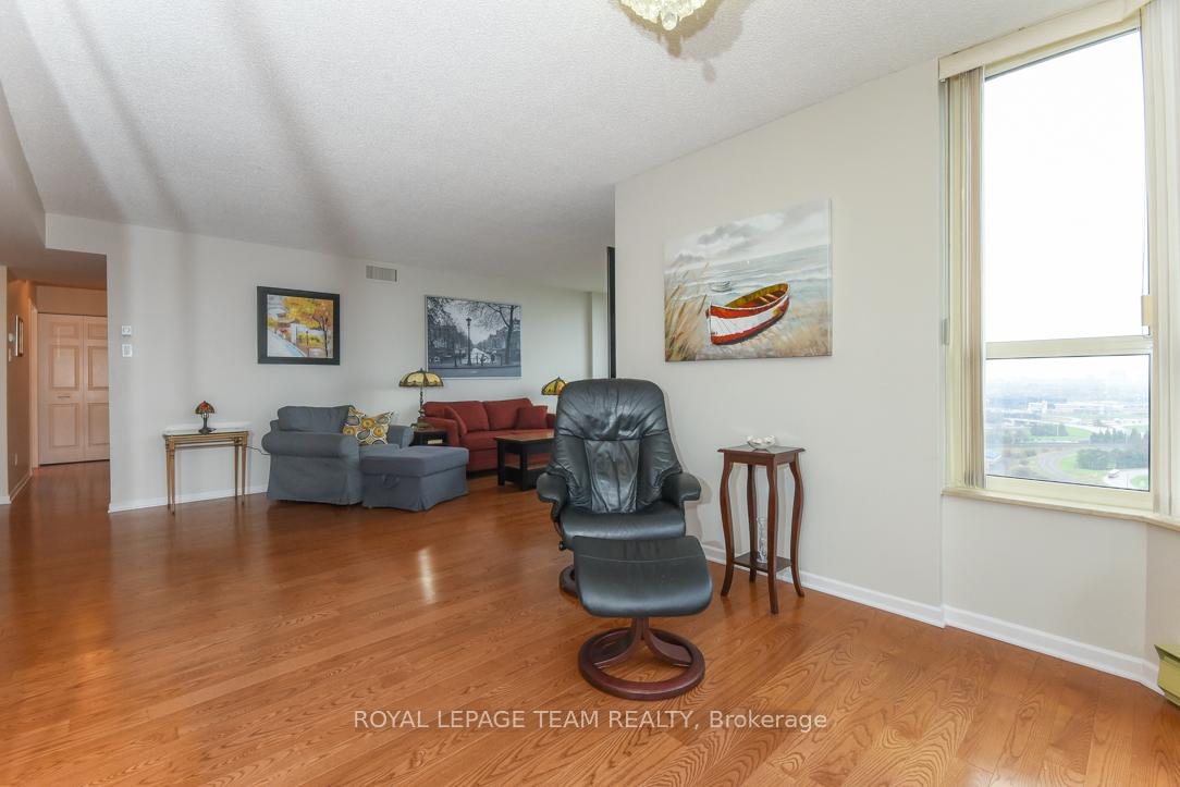 Photo 14 of Unit 2504, 1510 Riverside Drive, Ottawa, Riverview Park — HOMEH
