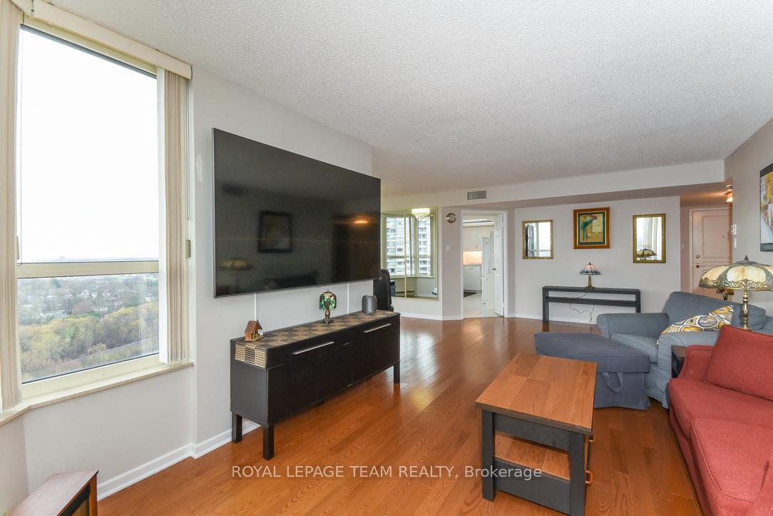 Photo 16 of Unit 2504, 1510 Riverside Drive, Ottawa, Riverview Park — HOMEH