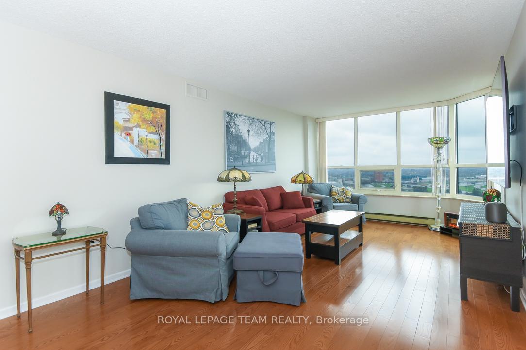 Photo 18 of Unit 2504, 1510 Riverside Drive, Ottawa, Riverview Park — HOMEH