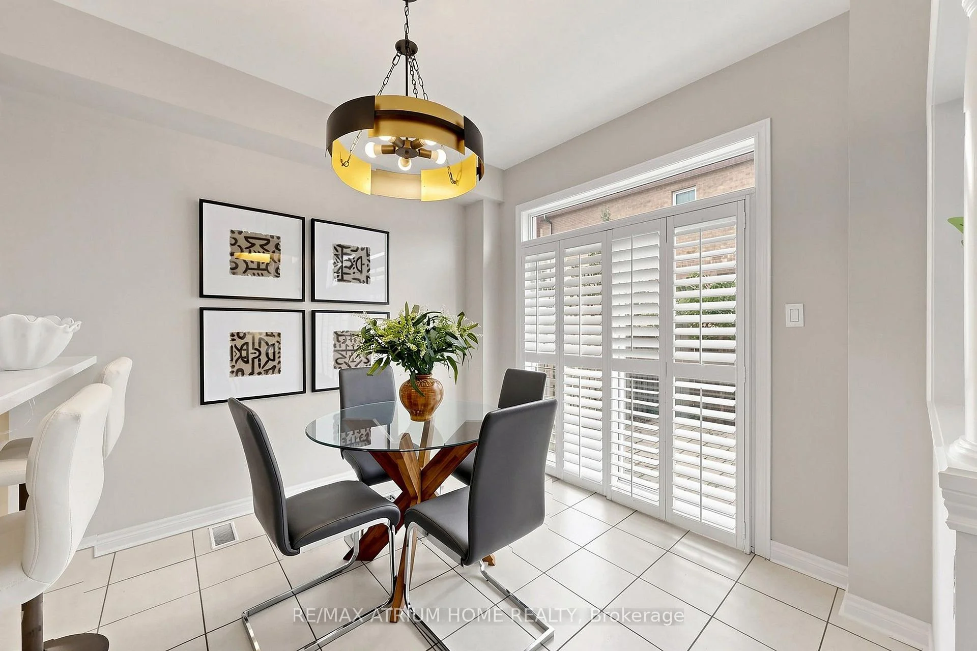 Photo 24 of 44 Krisbury Avenue, Vaughan, Patterson — HOMEH