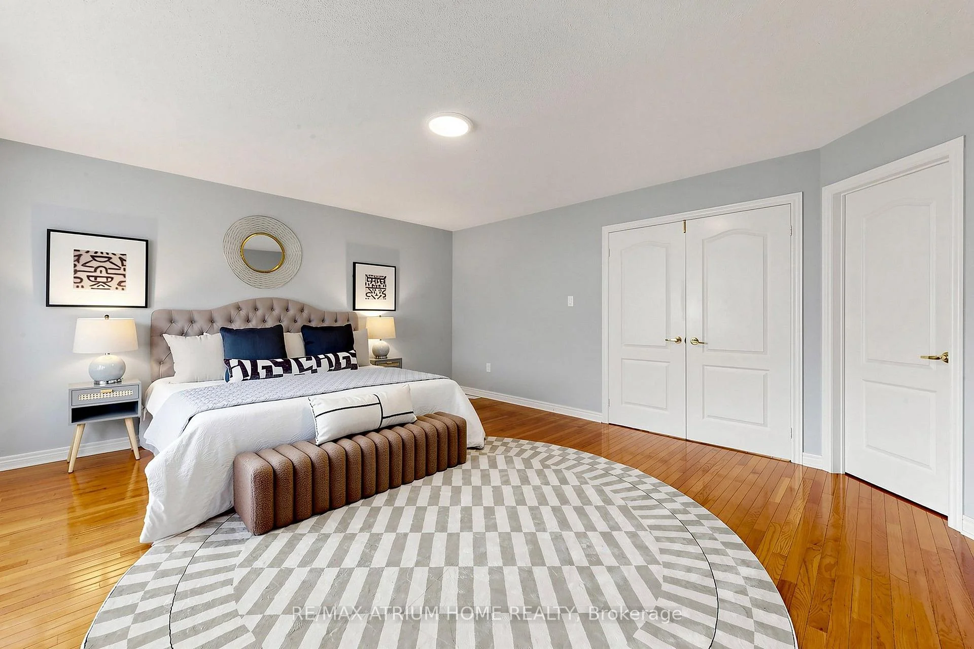 Photo 36 of 44 Krisbury Avenue, Vaughan, Patterson — HOMEH