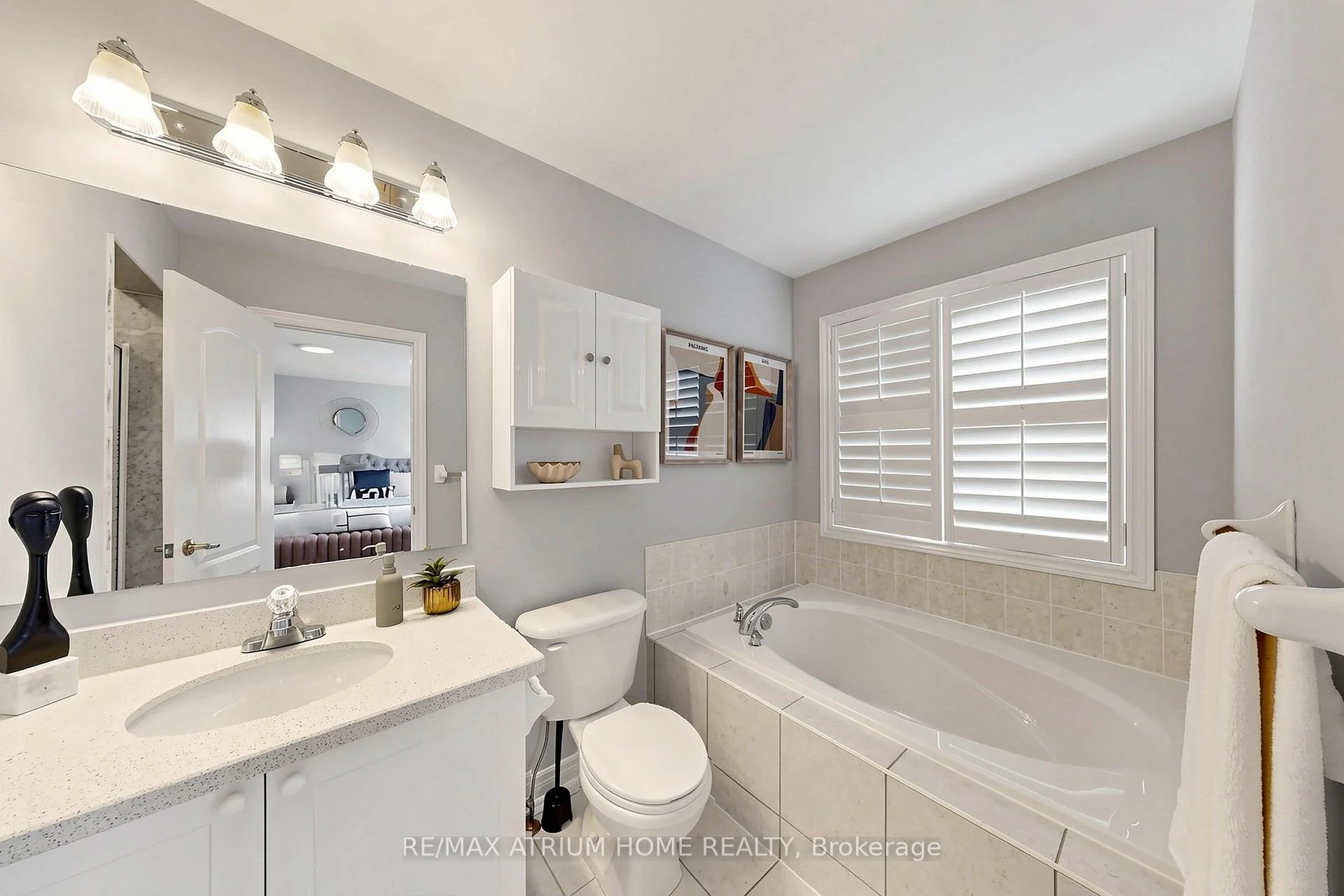 Photo 38 of 44 Krisbury Avenue, Vaughan, Patterson — HOMEH