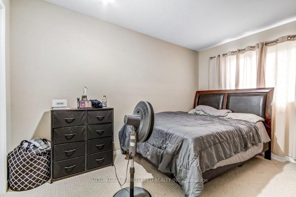 Photo 10 of Unit 8, 2145 North Routledge Park, London, North E — HOMEH