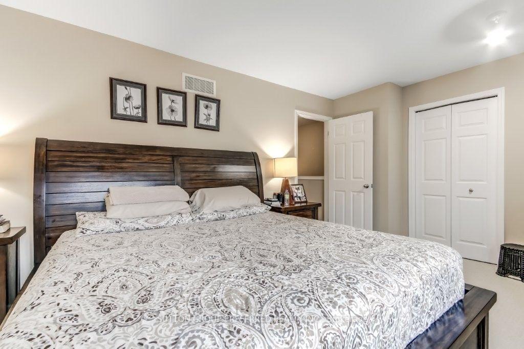 Photo 14 of Unit 8, 2145 North Routledge Park, London, North E — HOMEH