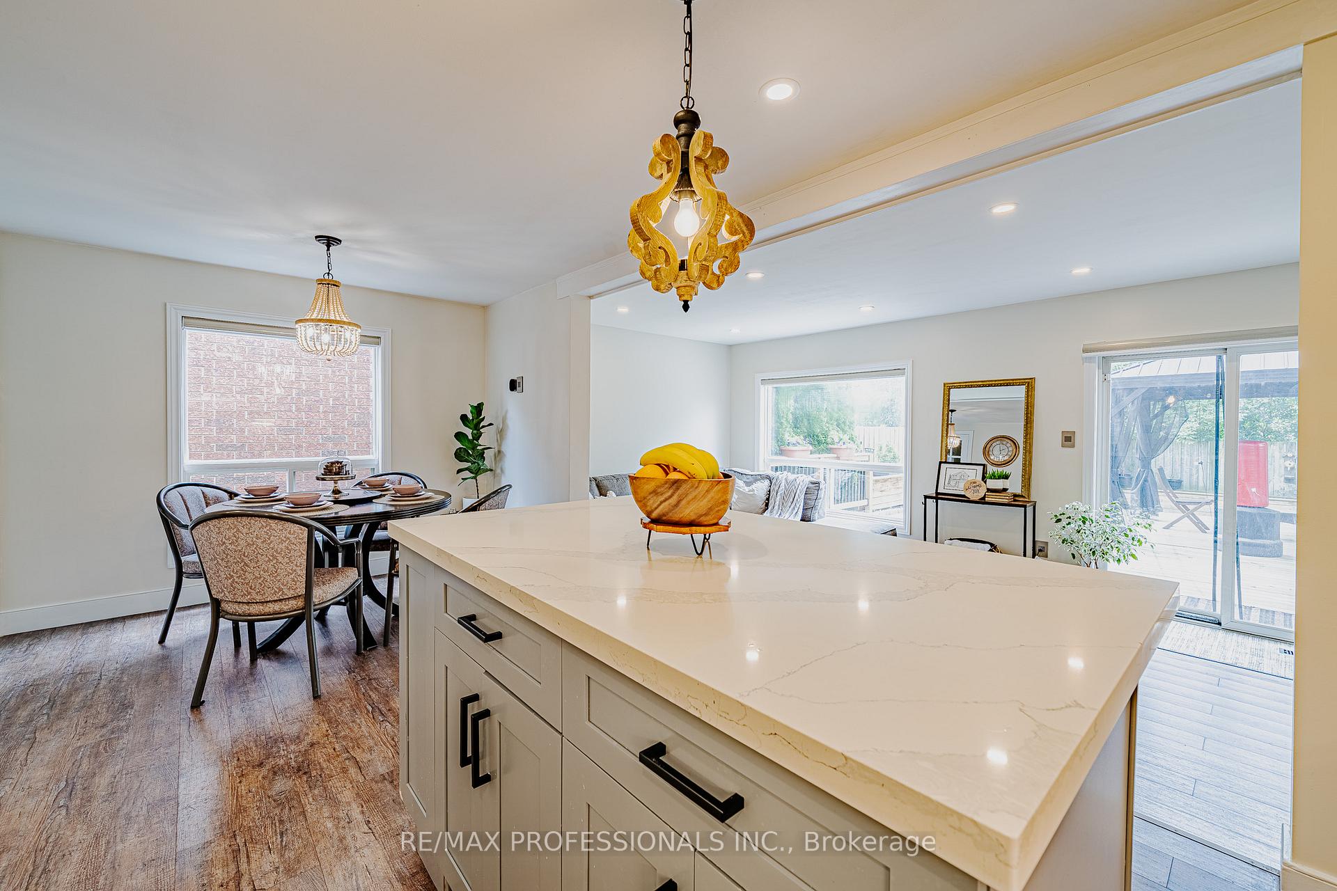 Photo 11 of 178 Kovac Road, Cambridge, Greenway-Chaplin — HOMEH