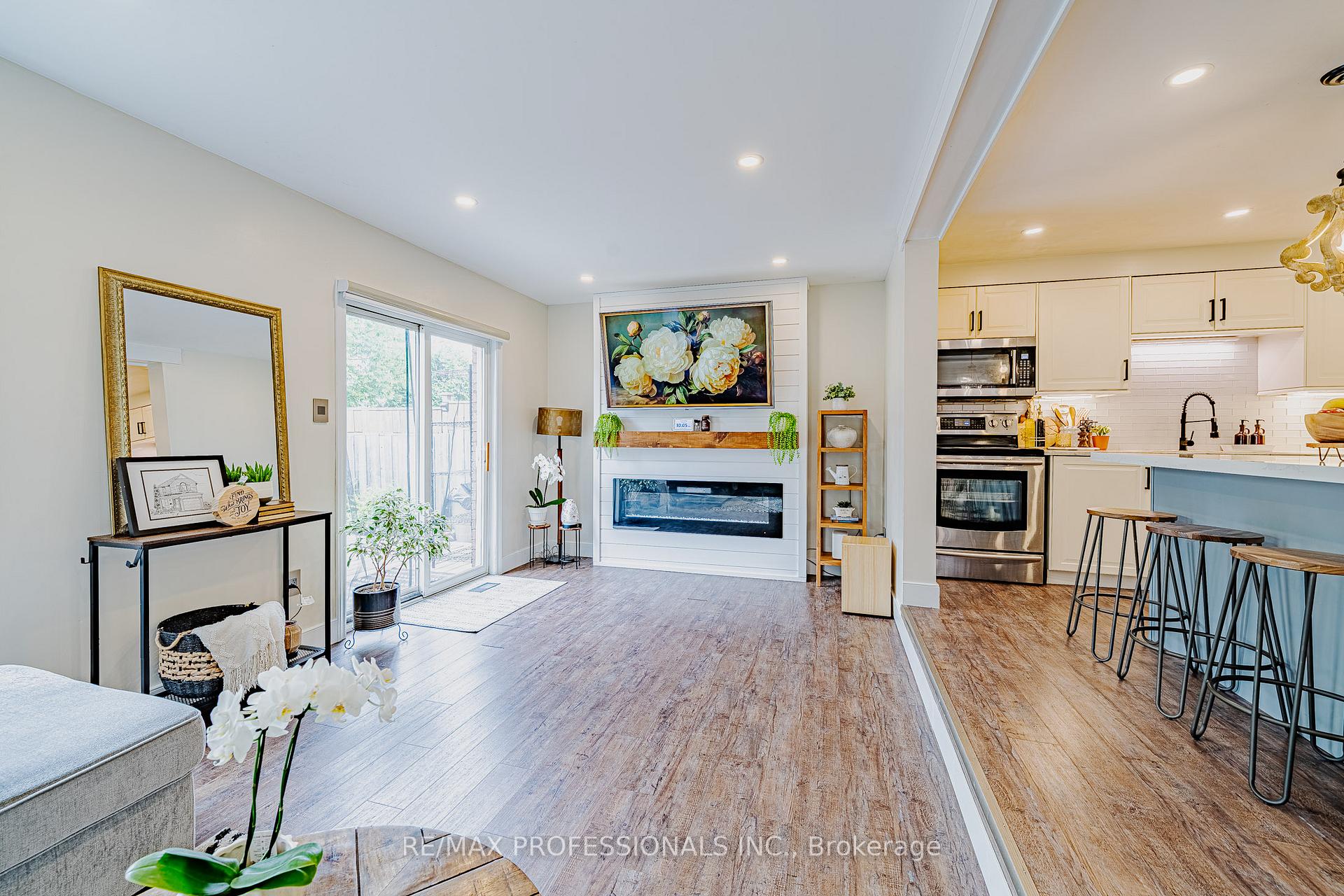 Photo 14 of 178 Kovac Road, Cambridge, Greenway-Chaplin — HOMEH